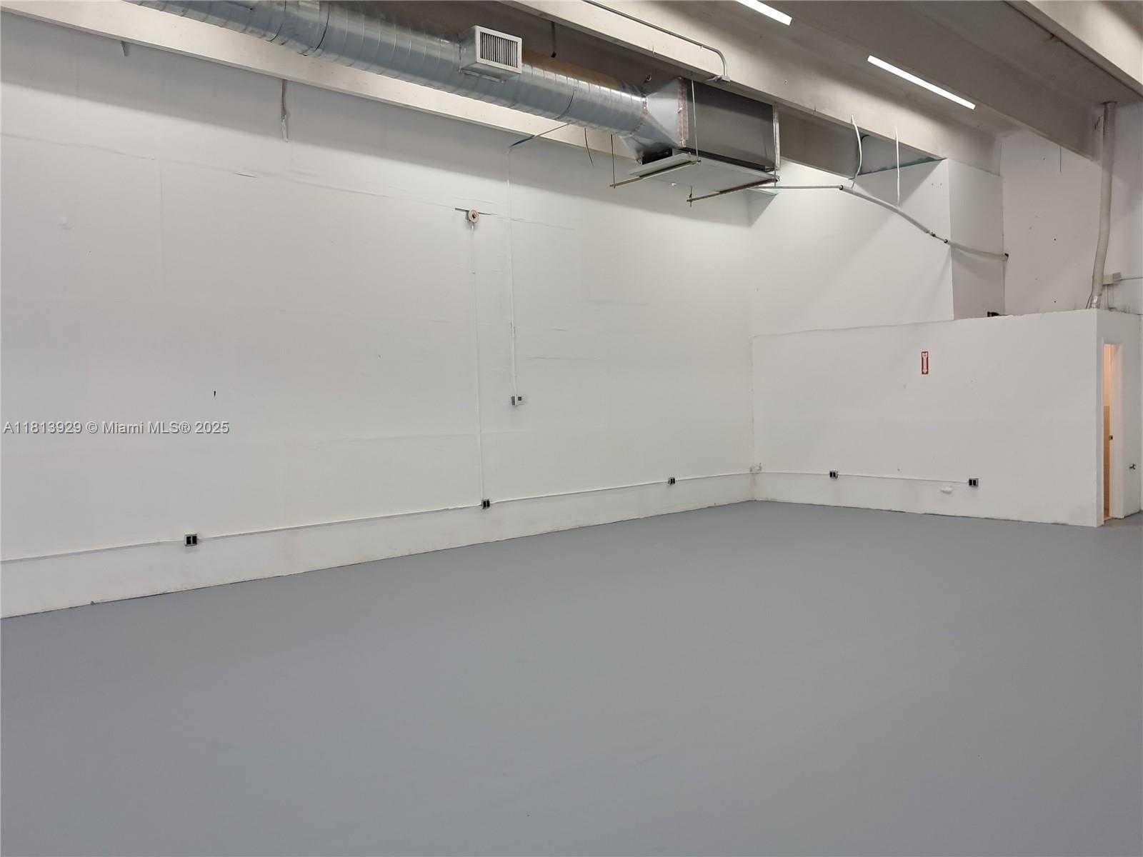 Small Image of 430 ANSIN BLVD #430G, Hallandale Beach Number 4