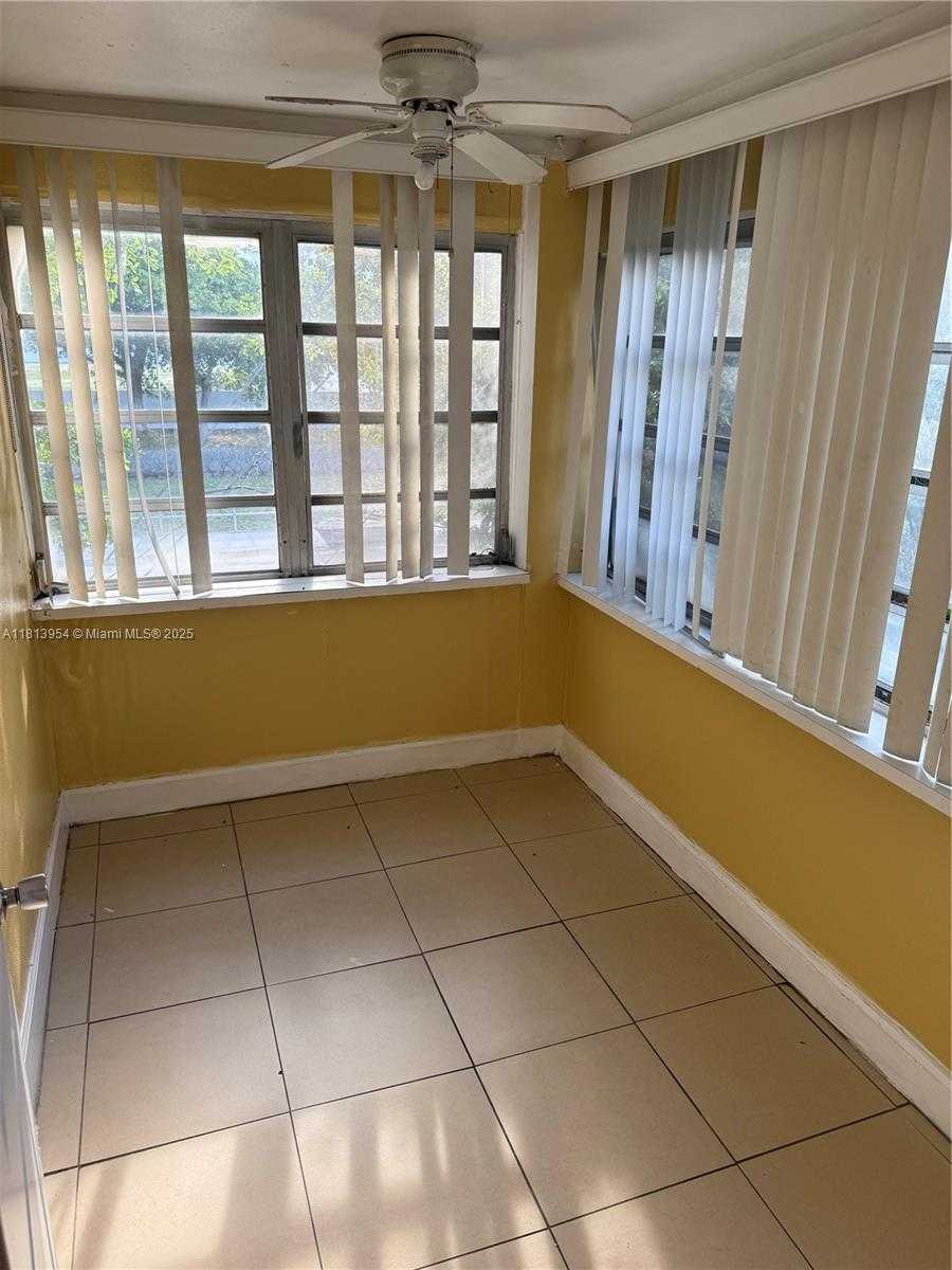 Small Image of 7193 PEMBROKE RD, Pembroke Pines Number 10