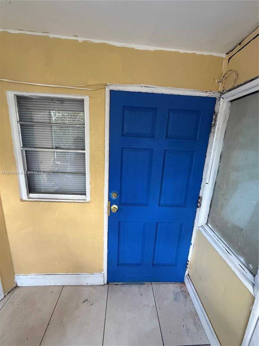 Small Image of 7193 PEMBROKE RD, Pembroke Pines Number 9