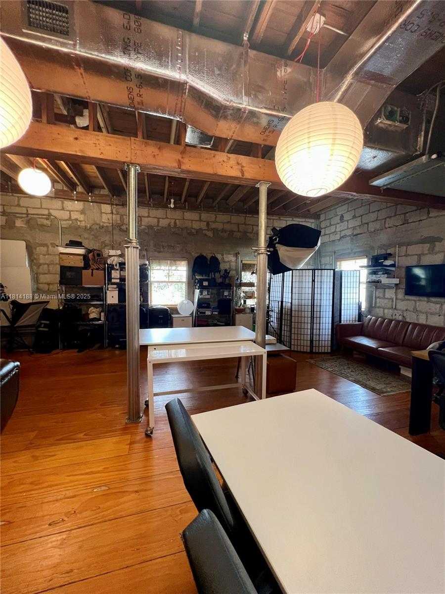Small Image of 5400 NORTH EAST 4TH CT, Miami Number 5