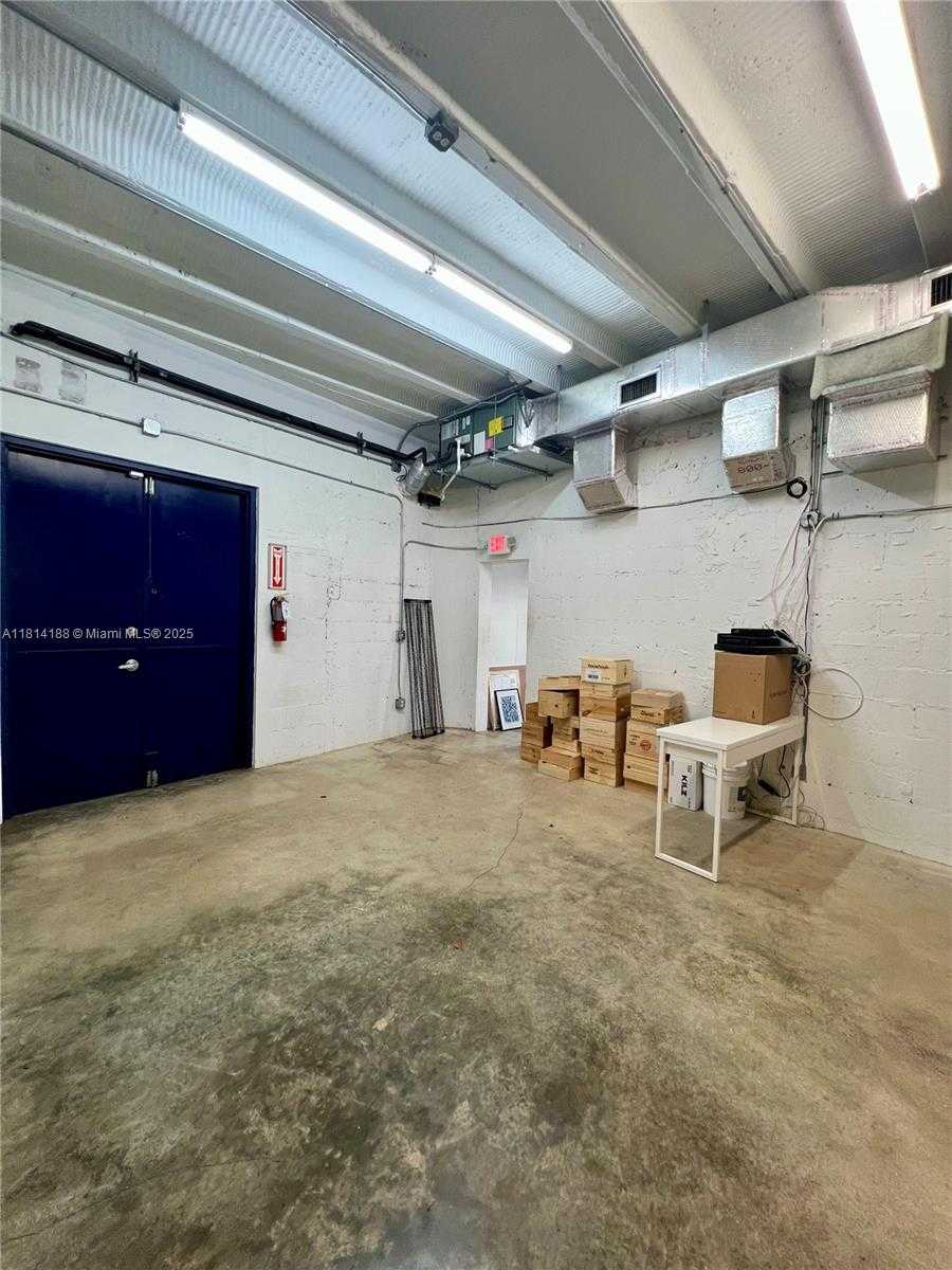 Small Image of 5400 NORTH EAST 4TH CT, Miami Number 6