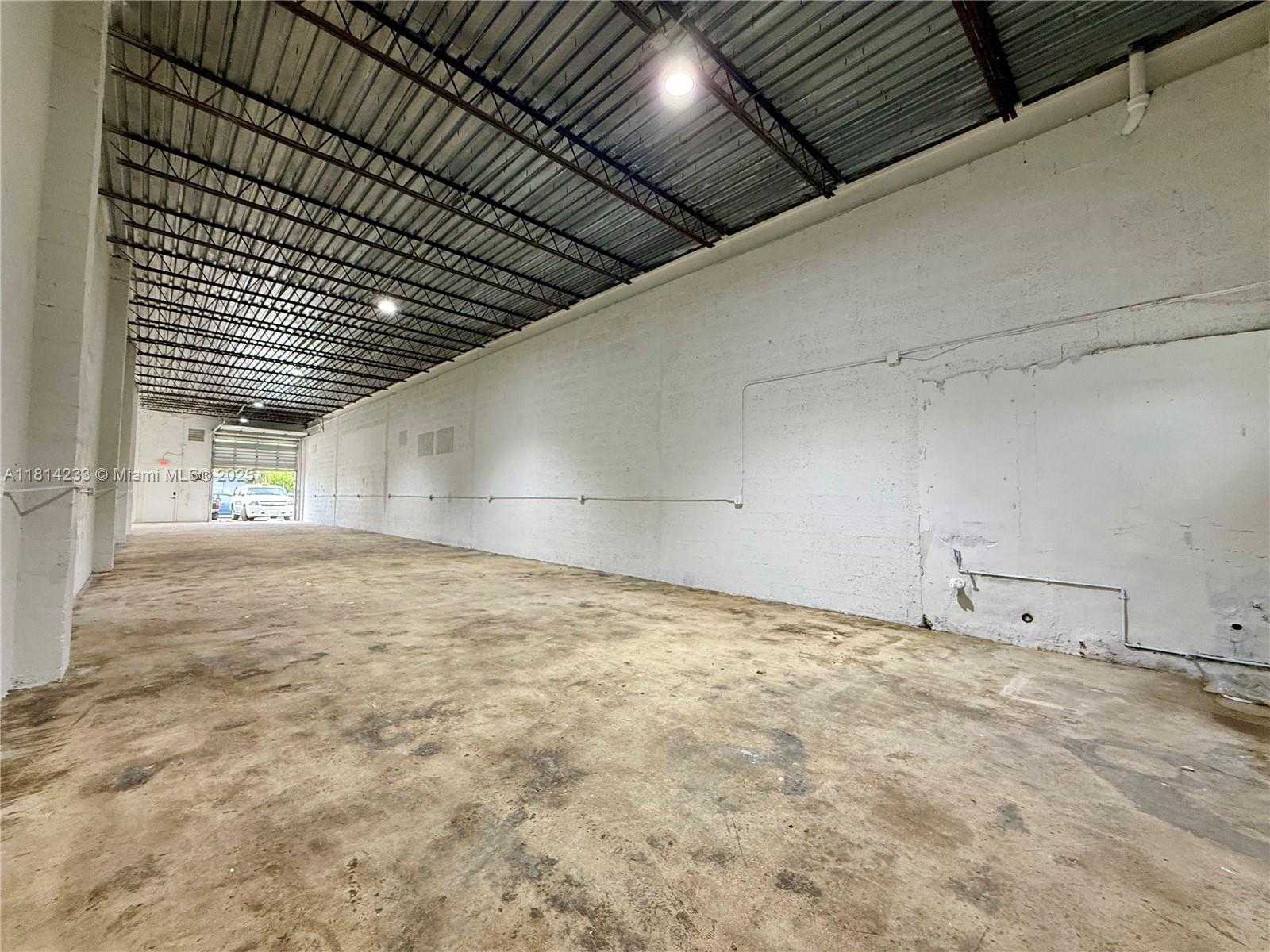 Small Image of 820 NORTH WEST 10TH TER #4, Fort Lauderdale Number 8