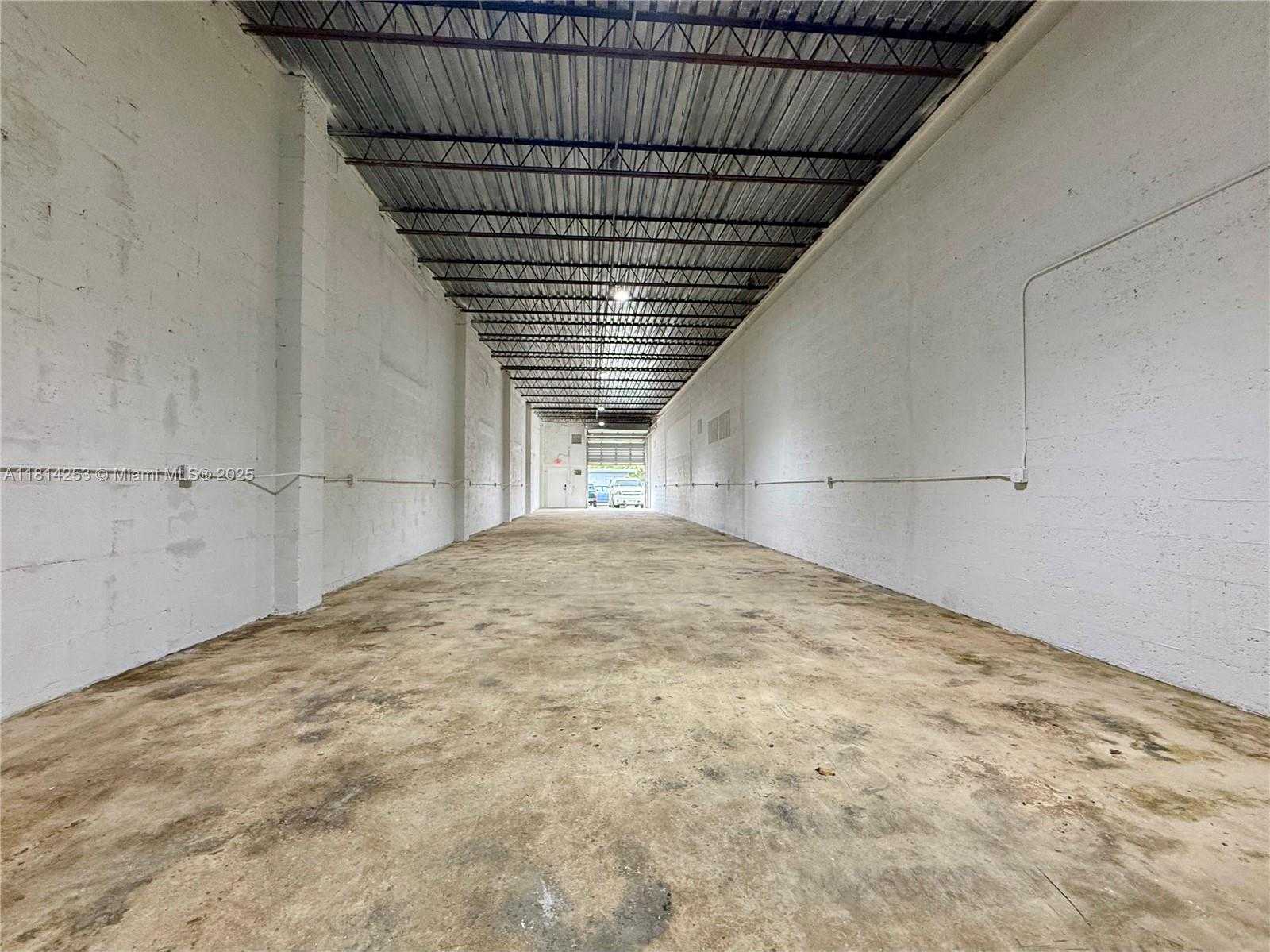 Small Image of 820 NORTH WEST 10TH TER #3, Fort Lauderdale Number 4