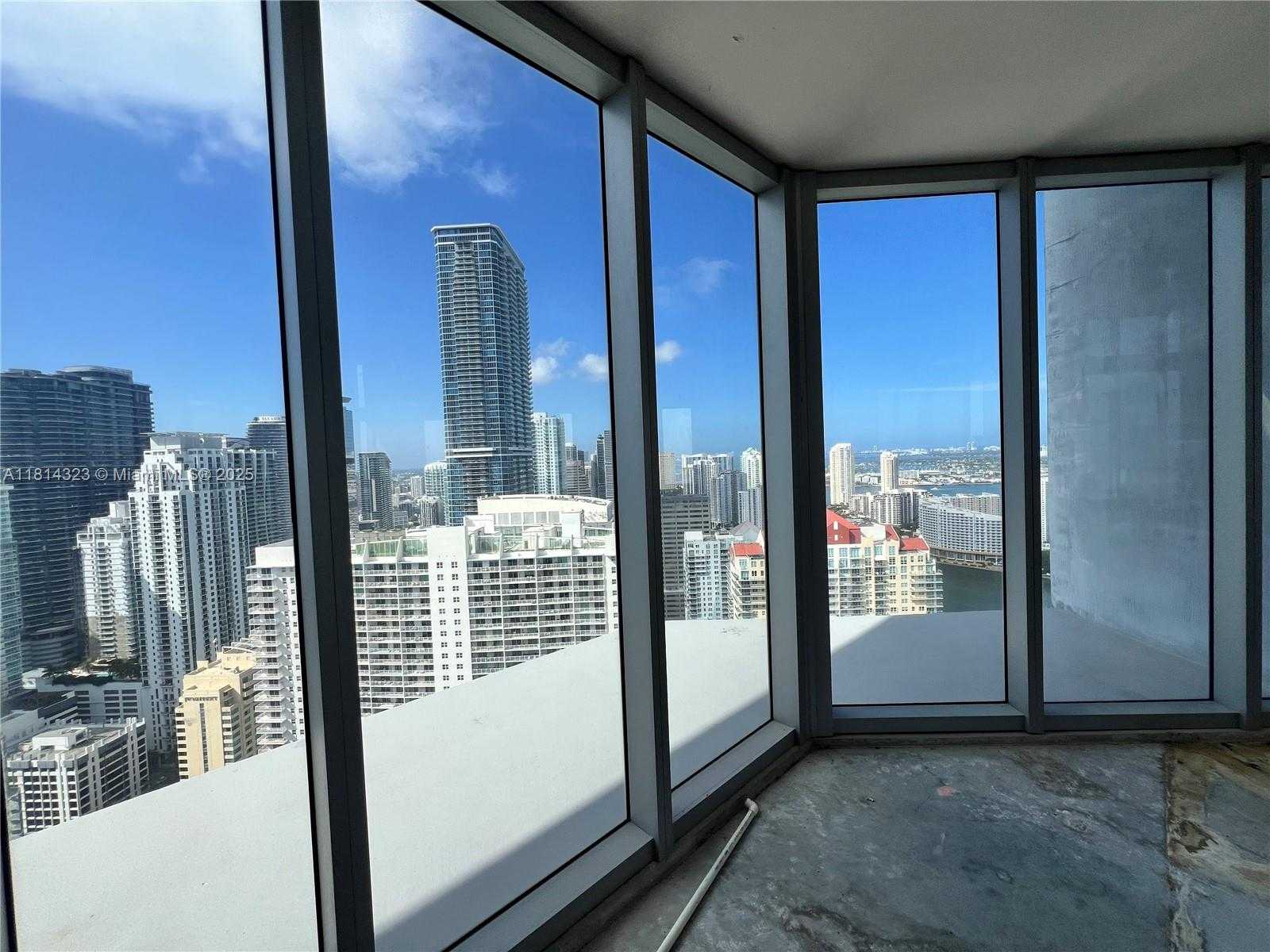 Small Image of 1300 BRICKELL BAY DR #Top Floor, Miami Number 3