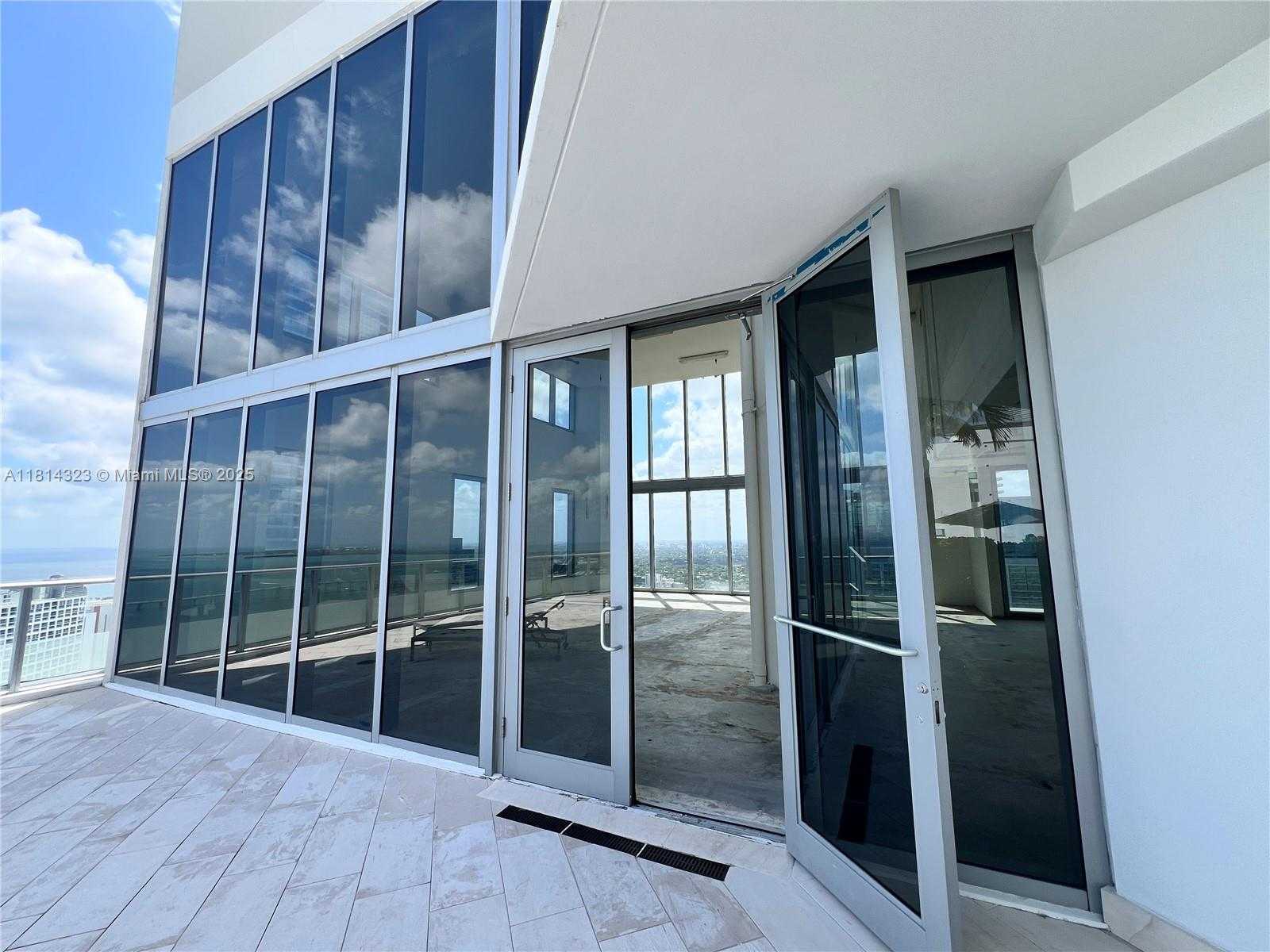 Small Image of 1300 BRICKELL BAY DR #Top Floor, Miami Number 6