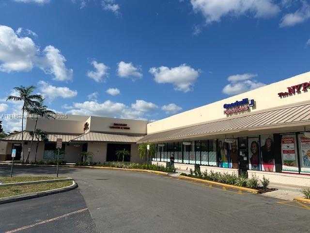 Small Image of 8129 NORTH WEST 88TH AVE #8307, Tamarac Number 25