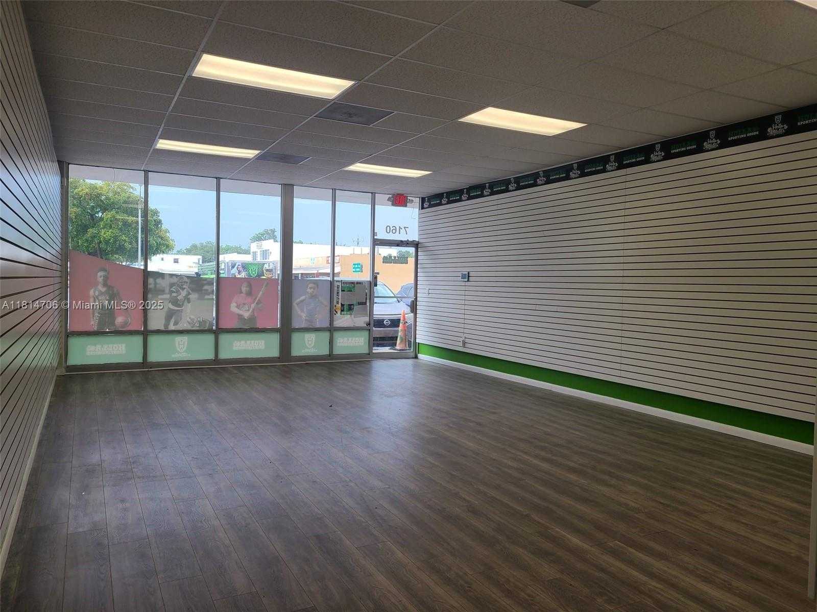 Small Image of 7150 PEMBROKE RD, Miramar Number 3