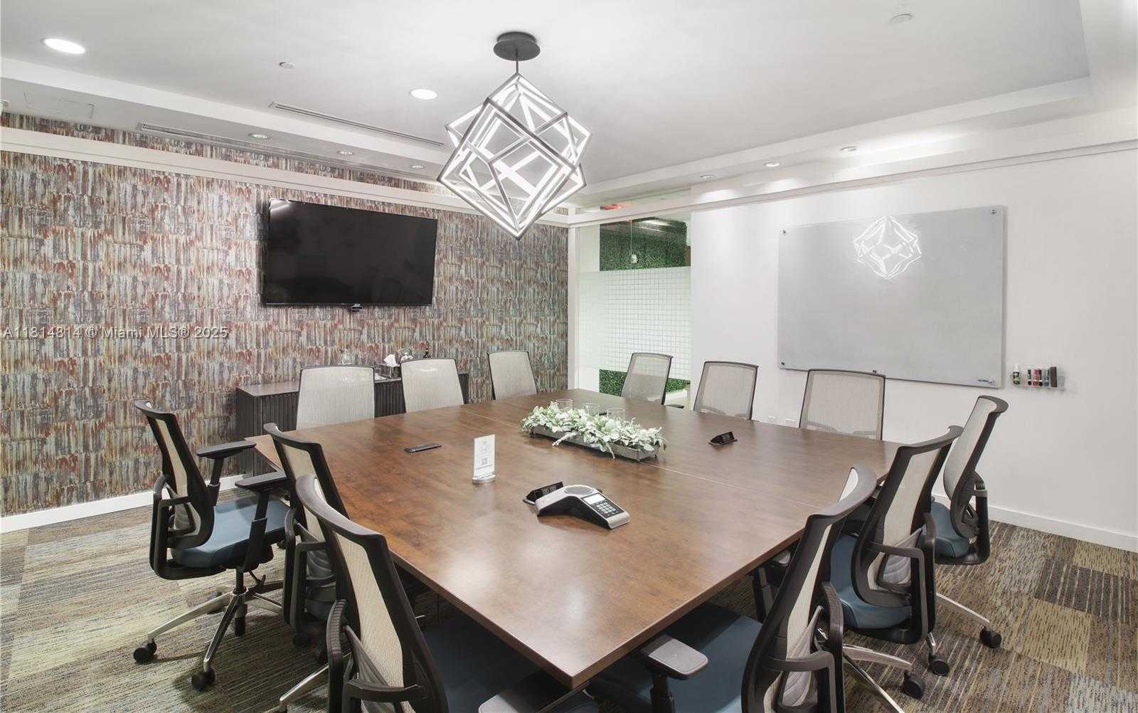 Small Image of 2525 PONCE DE LEON BLVD #300, Coral Gables Number 2