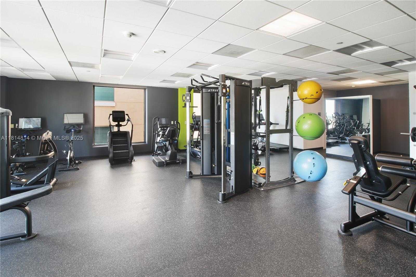Small Image of 2525 PONCE DE LEON BLVD #300, Coral Gables Number 28