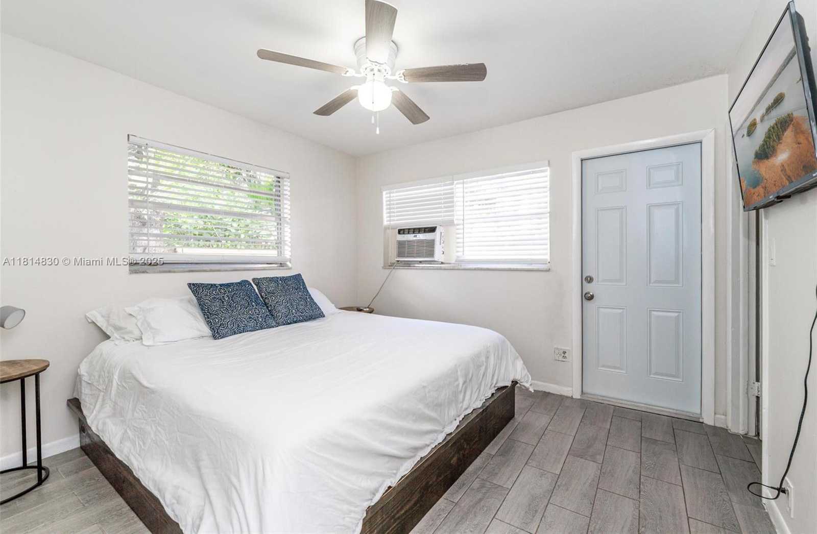 Small Image of 1415 SOUTH WEST 1ST STREET #1-8, Fort Lauderdale Number 25
