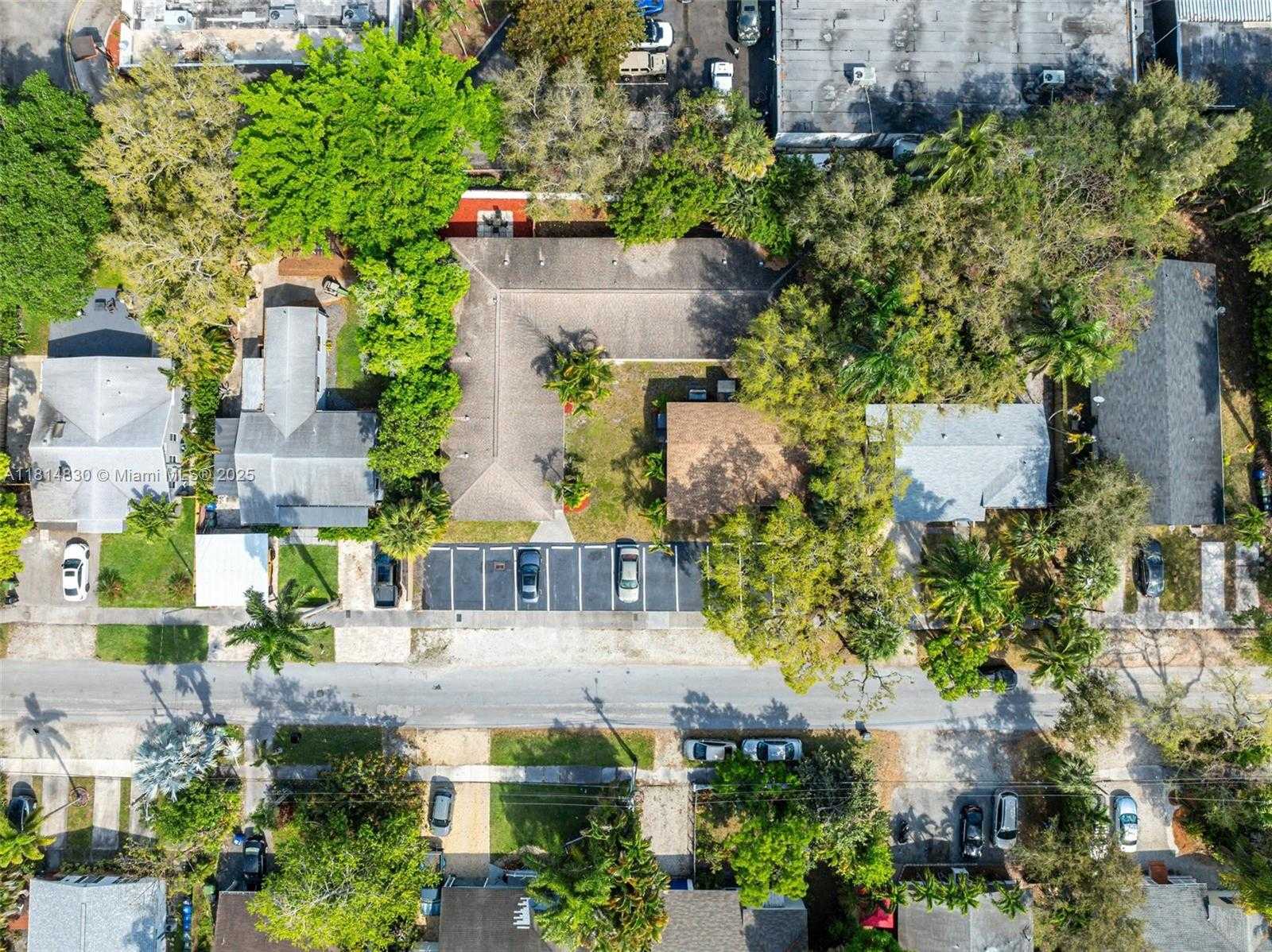 Small Image of 1415 SOUTH WEST 1ST STREET #1-8, Fort Lauderdale Number 31