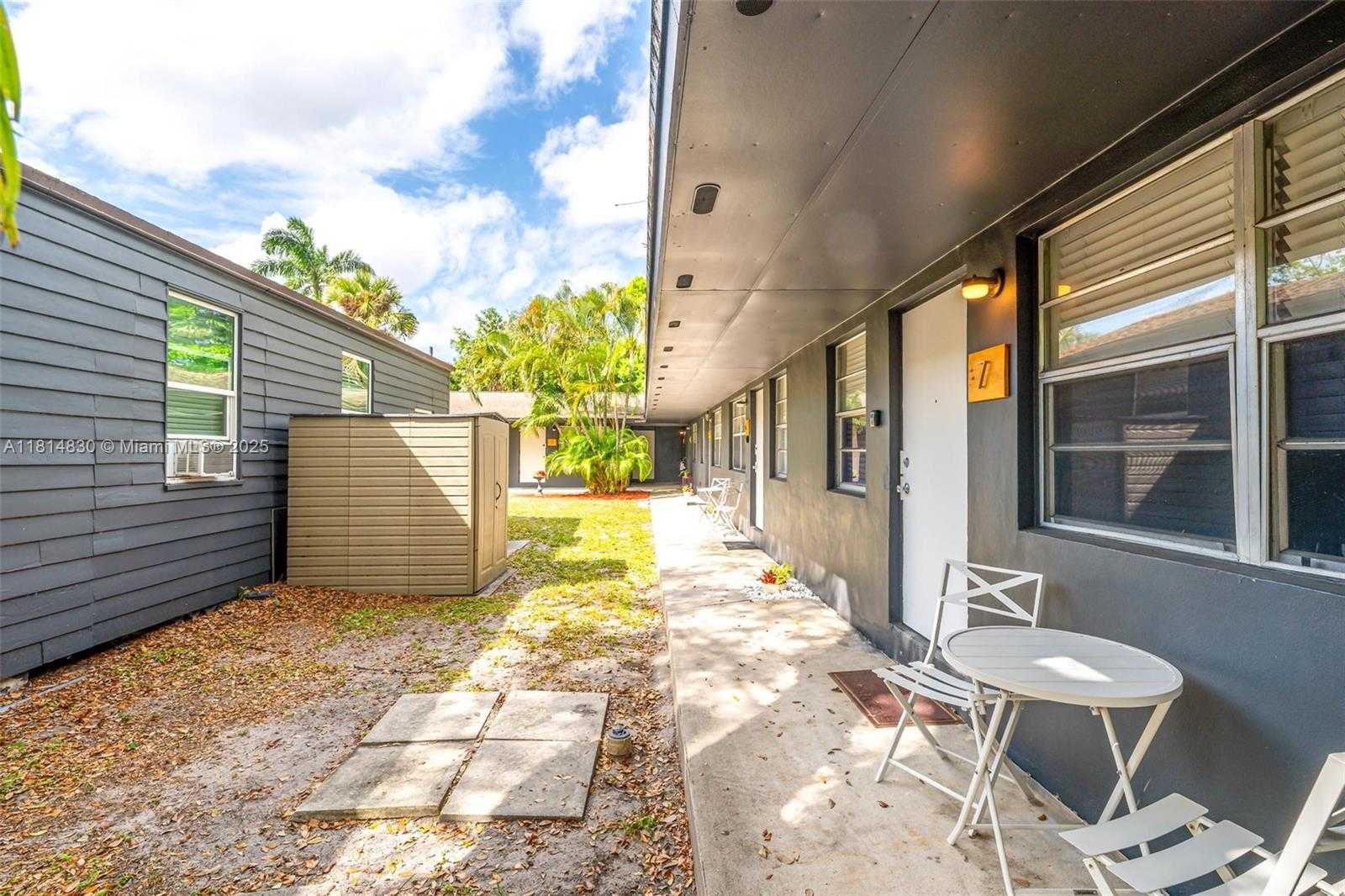 Small Image of 1415 SOUTH WEST 1ST STREET #1-8, Fort Lauderdale Number 8