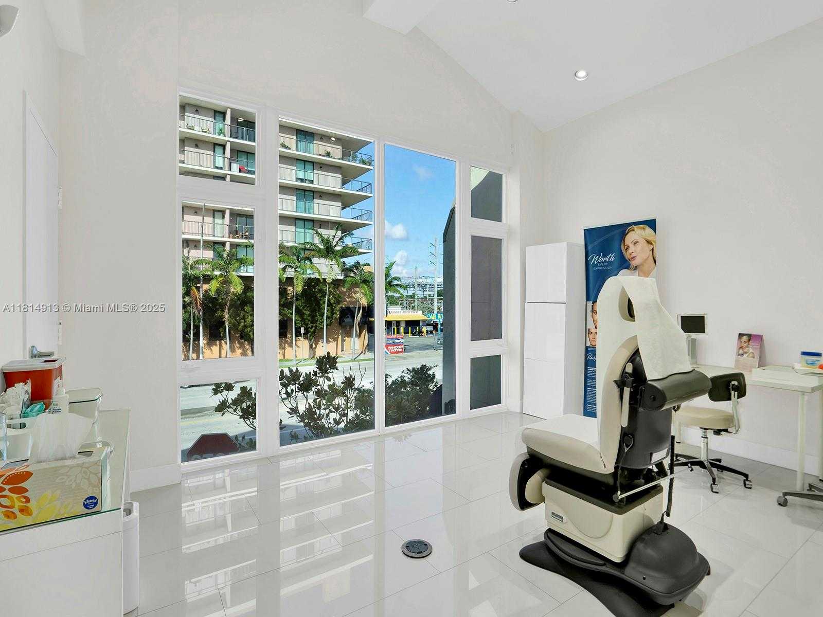 Small Image of 1675 SOUTH WEST 27TH AVE, Miami Number 13