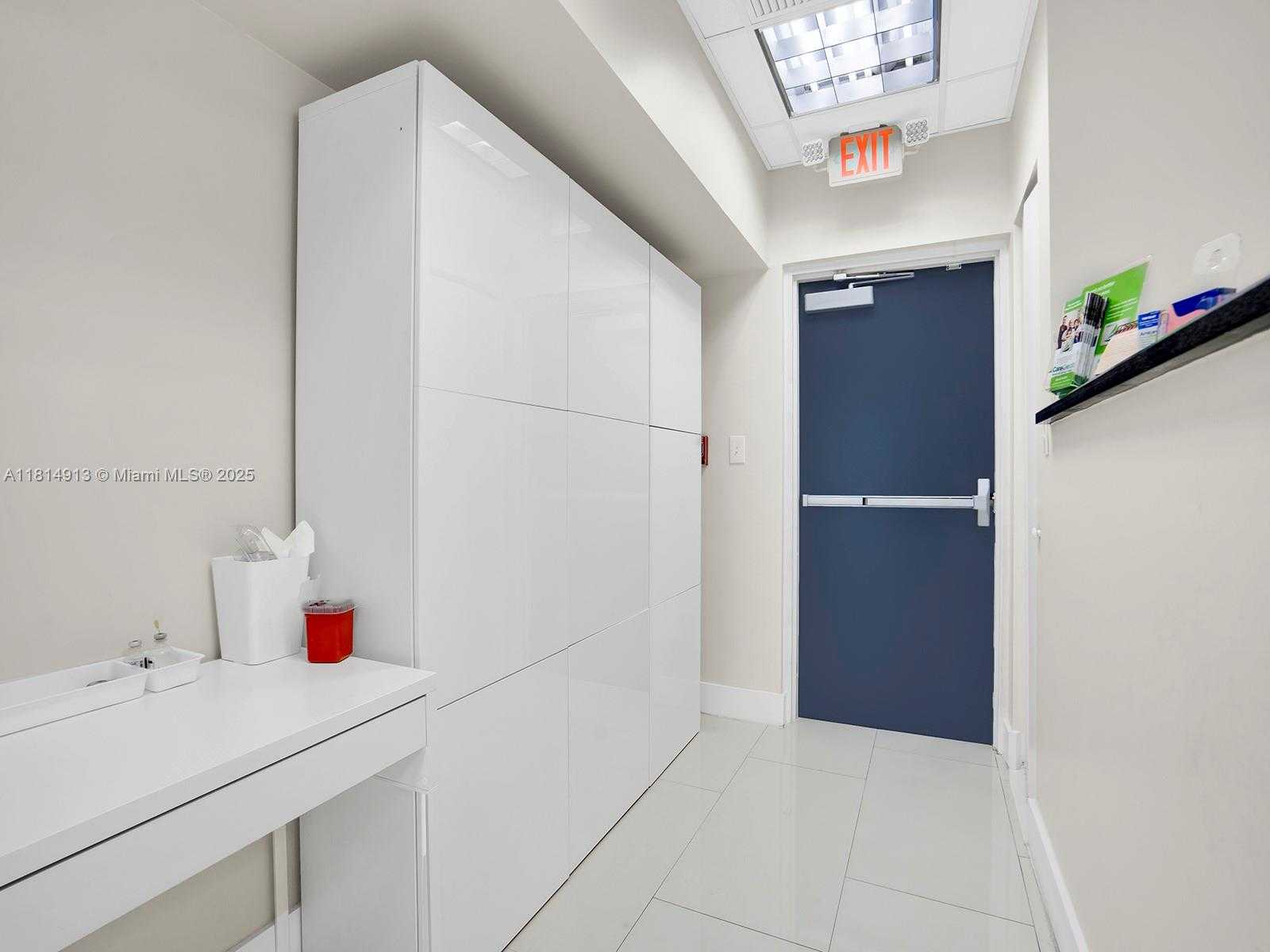 Small Image of 1675 SOUTH WEST 27TH AVE, Miami Number 15