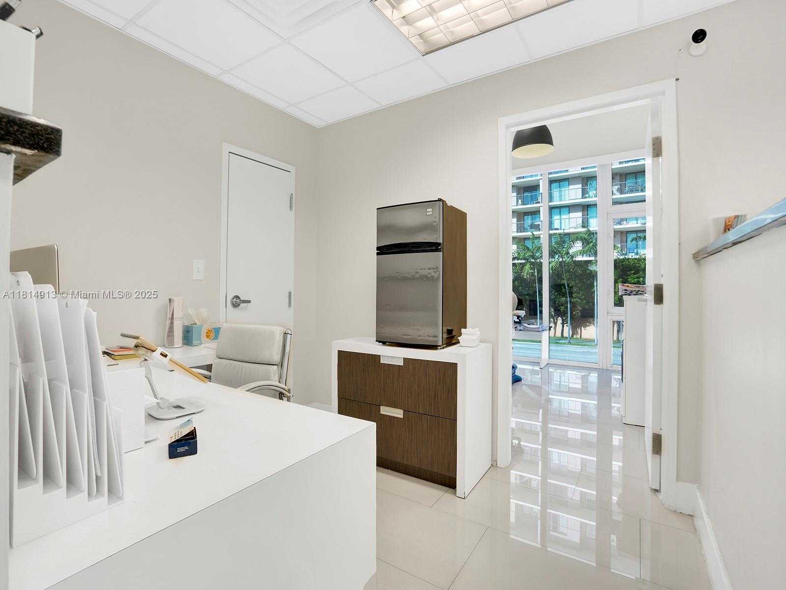 Small Image of 1675 SOUTH WEST 27TH AVE, Miami Number 16