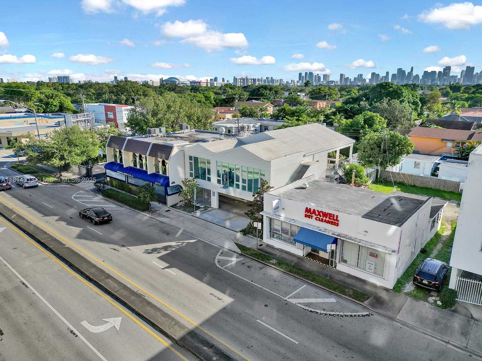 Small Image of 1675 SOUTH WEST 27TH AVE, Miami Number 2