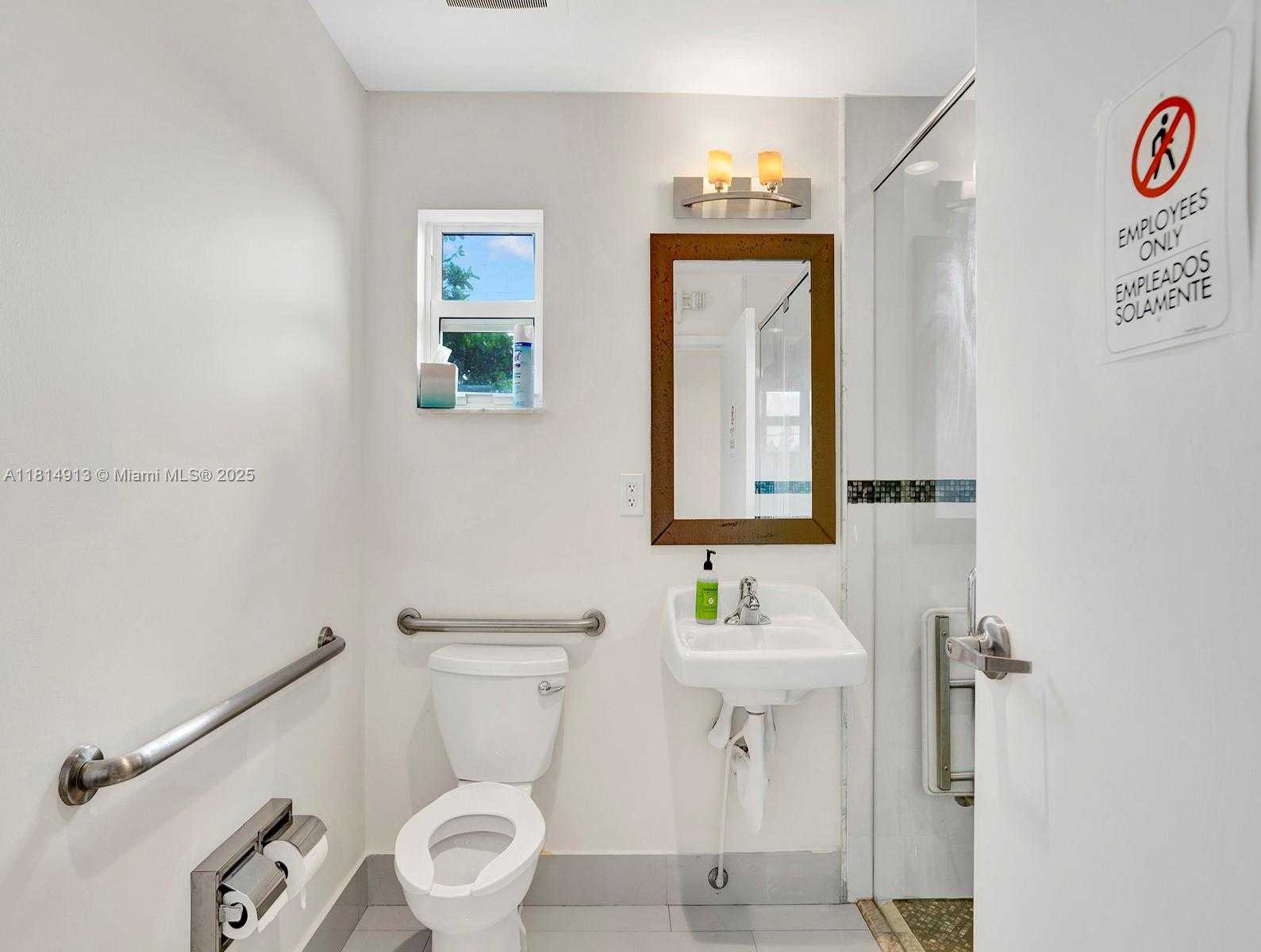 Small Image of 1675 SOUTH WEST 27TH AVE, Miami Number 27