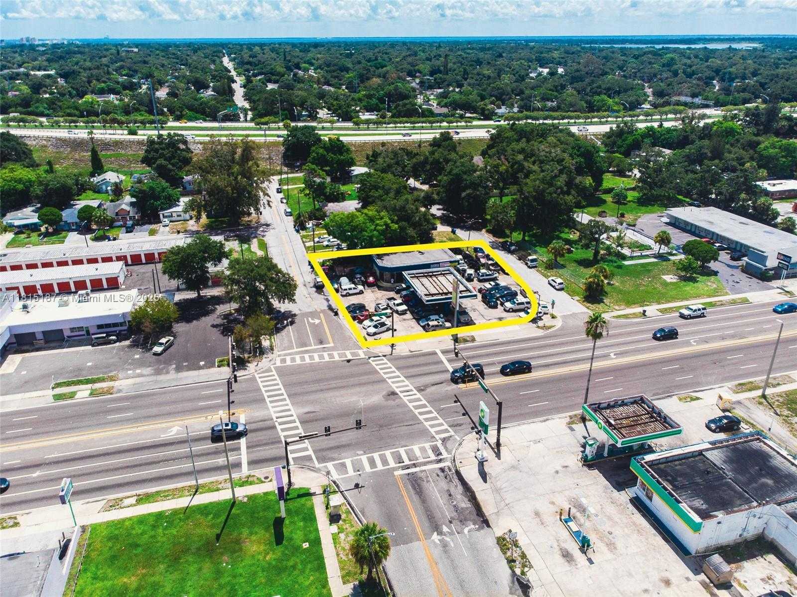 Small Image of 3334 SOUTH 15TH, St Petersburg Number 8
