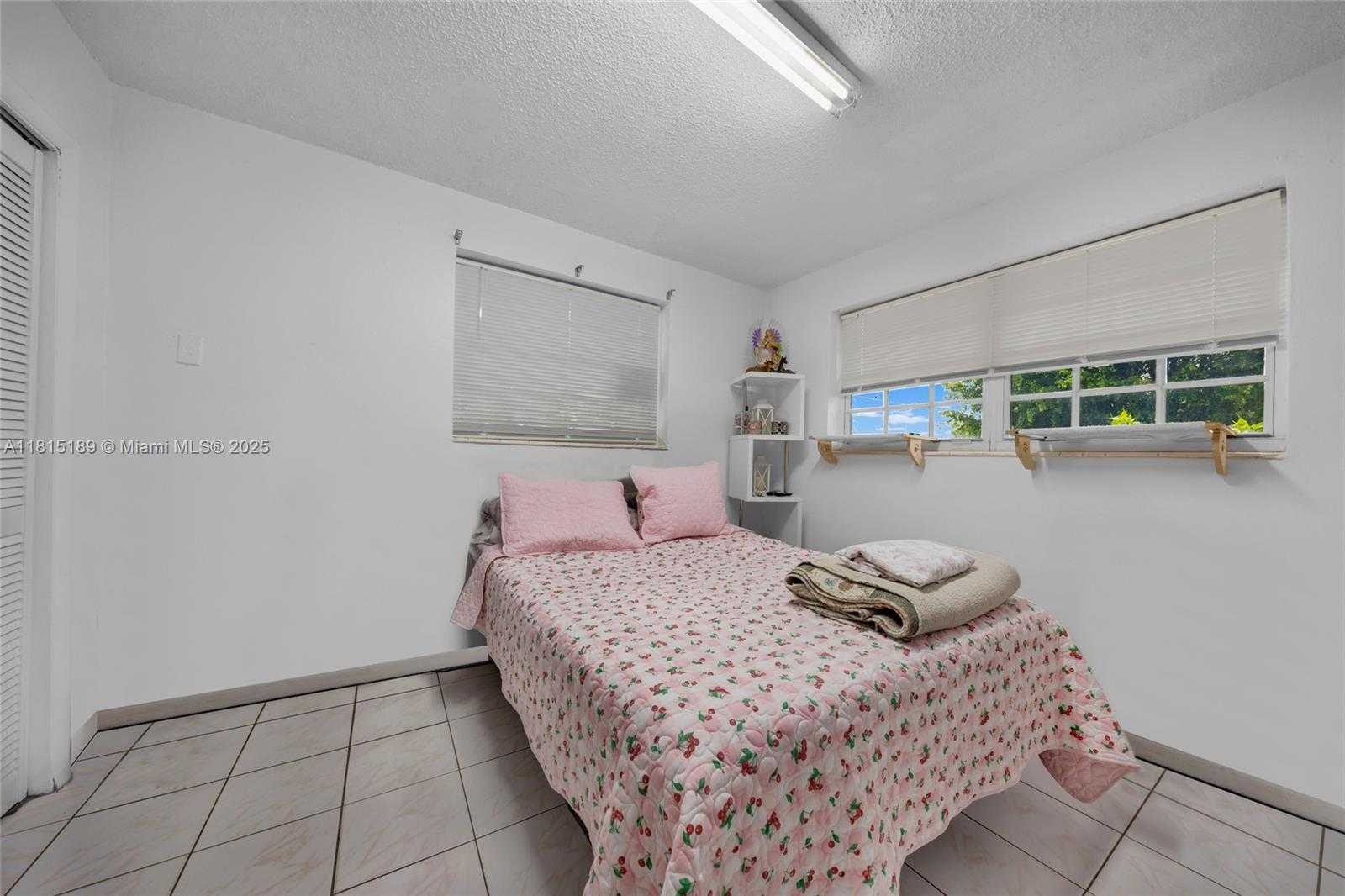 Small Image of 4340 NORTH WEST 11TH ST, Miami Number 12