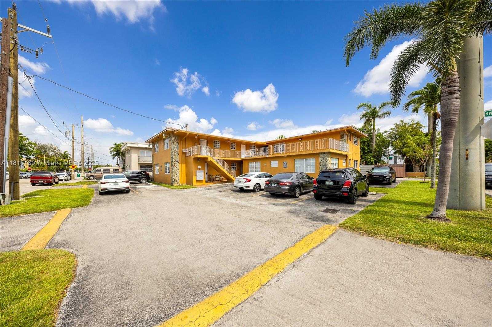 Small Image of 4340 NORTH WEST 11TH ST, Miami Number 15