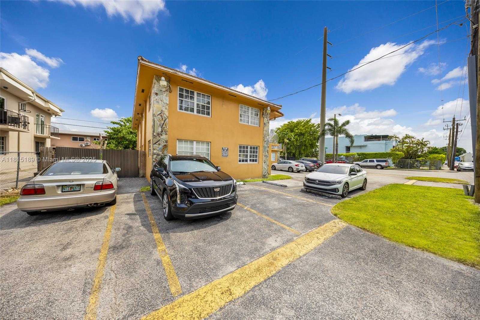 Small Image of 4340 NORTH WEST 11TH ST, Miami Number 4