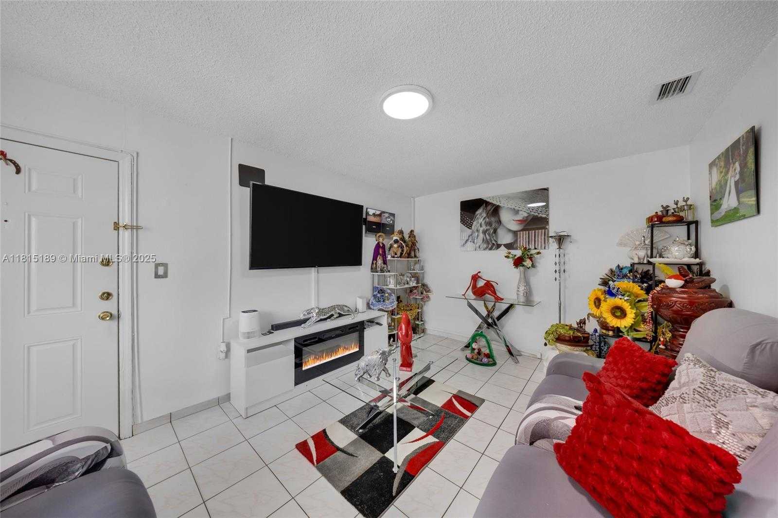 Small Image of 4340 NORTH WEST 11TH ST, Miami Number 6