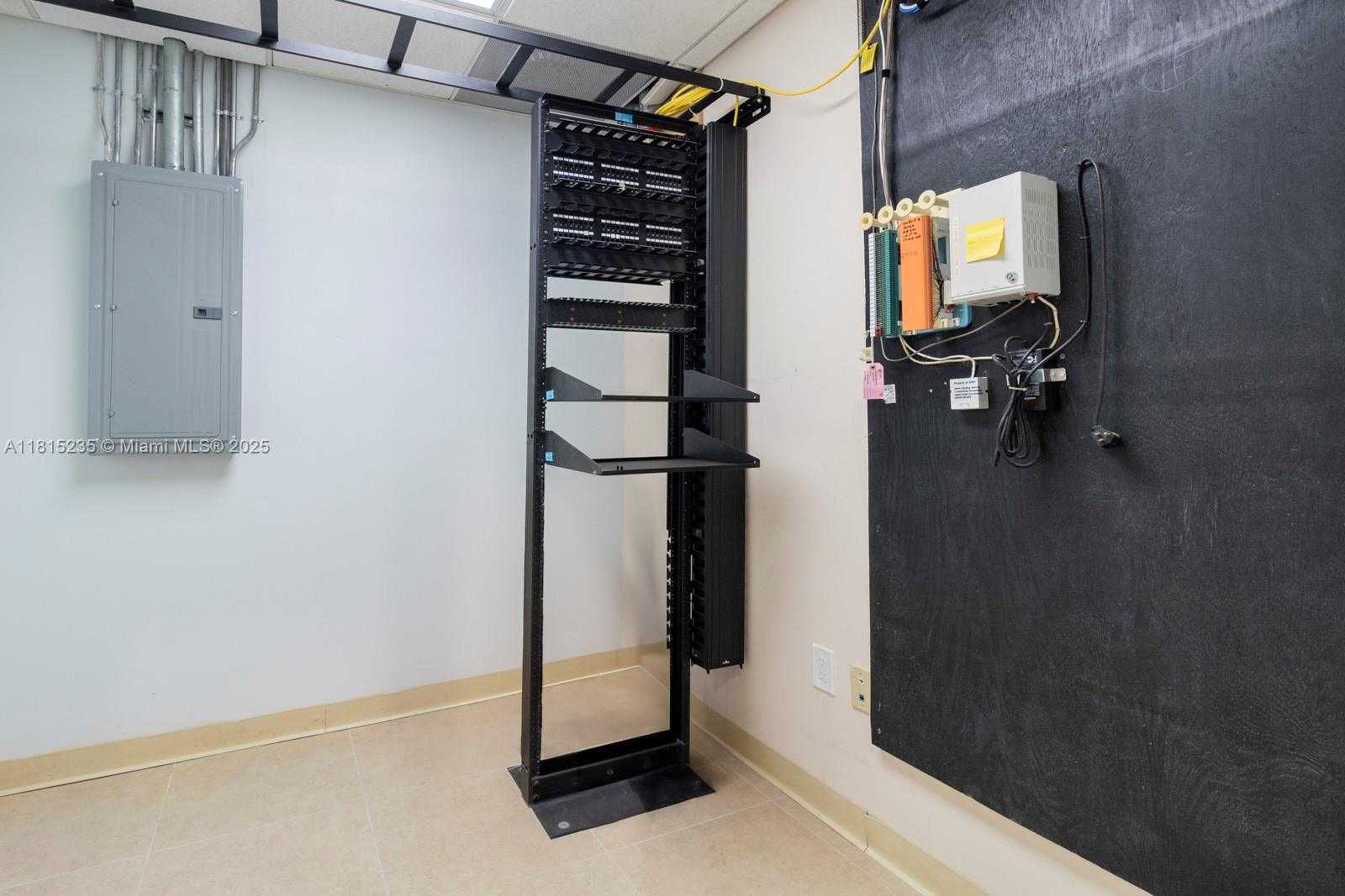 Small Image of 6141 SUNSET DR #102, South Miami Number 13