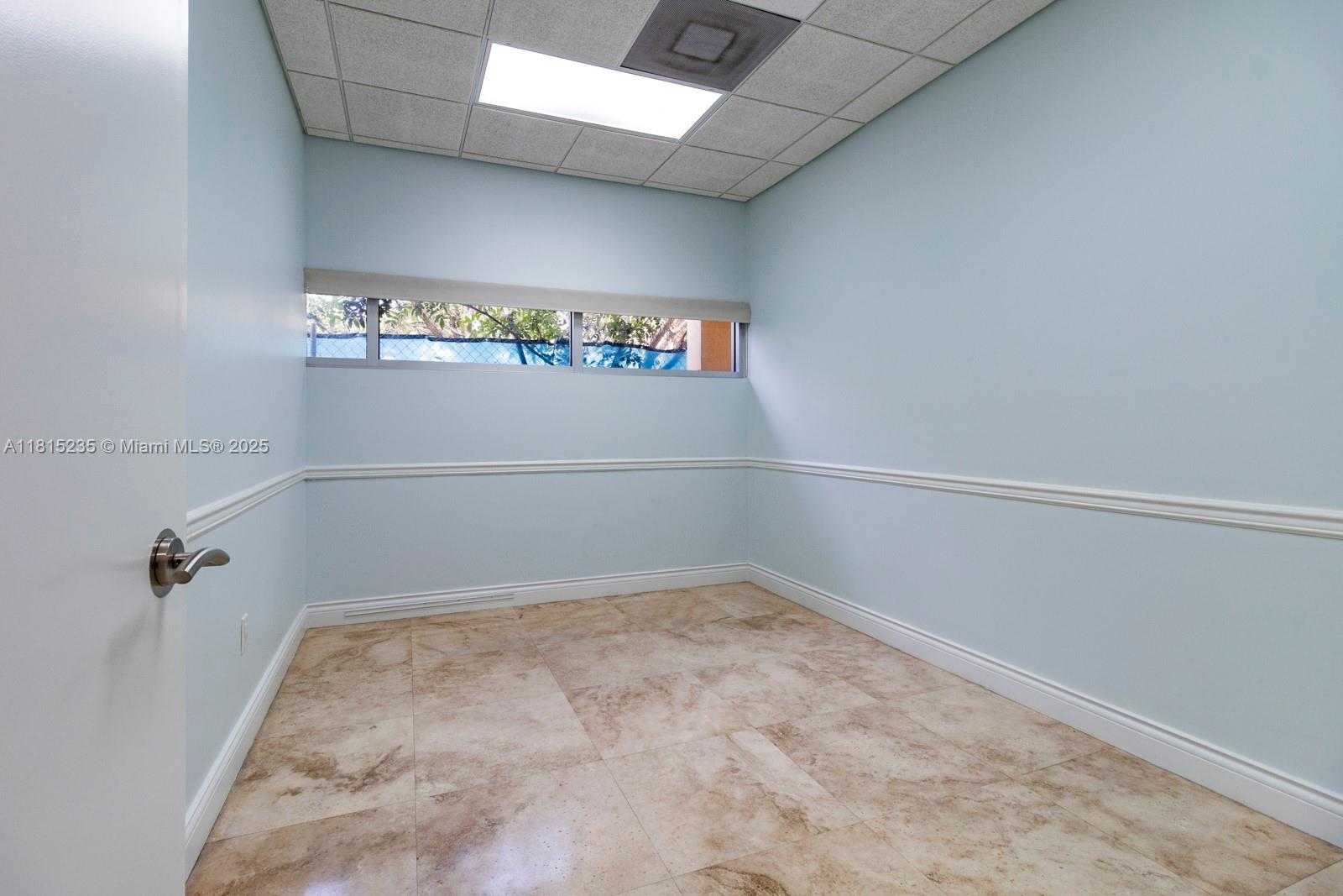Small Image of 6141 SUNSET DR #102, South Miami Number 16