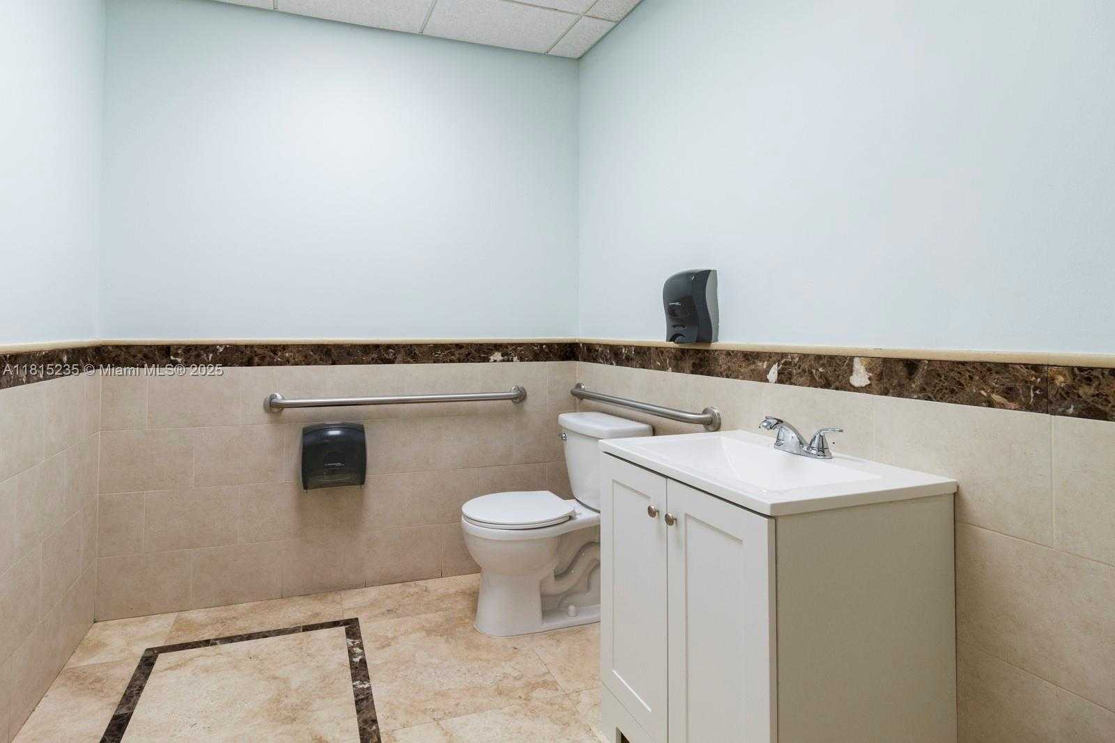 Small Image of 6141 SUNSET DR #102, South Miami Number 17