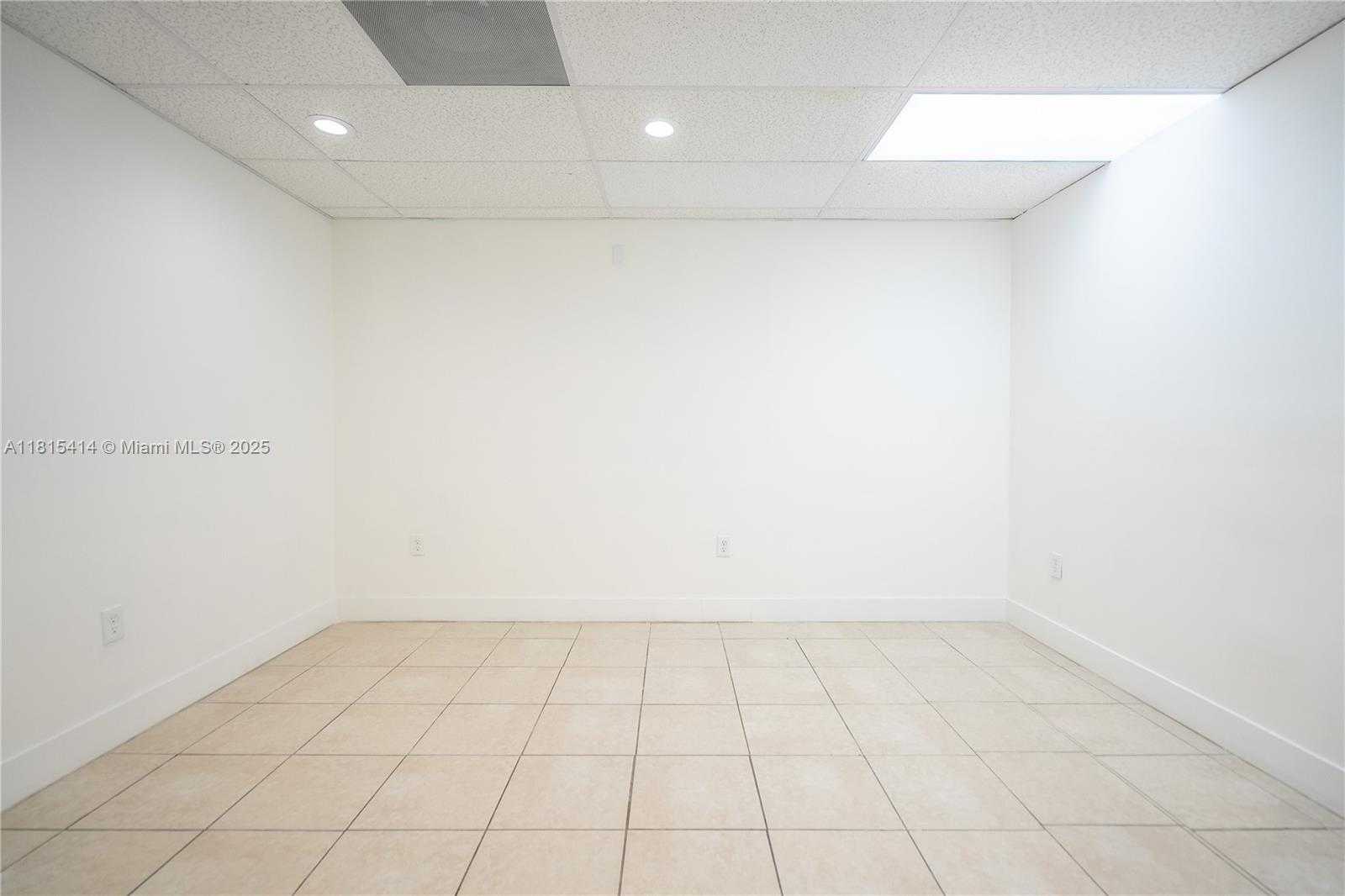 Small Image of 3119 CORAL WAY #3121A, Miami Number 11