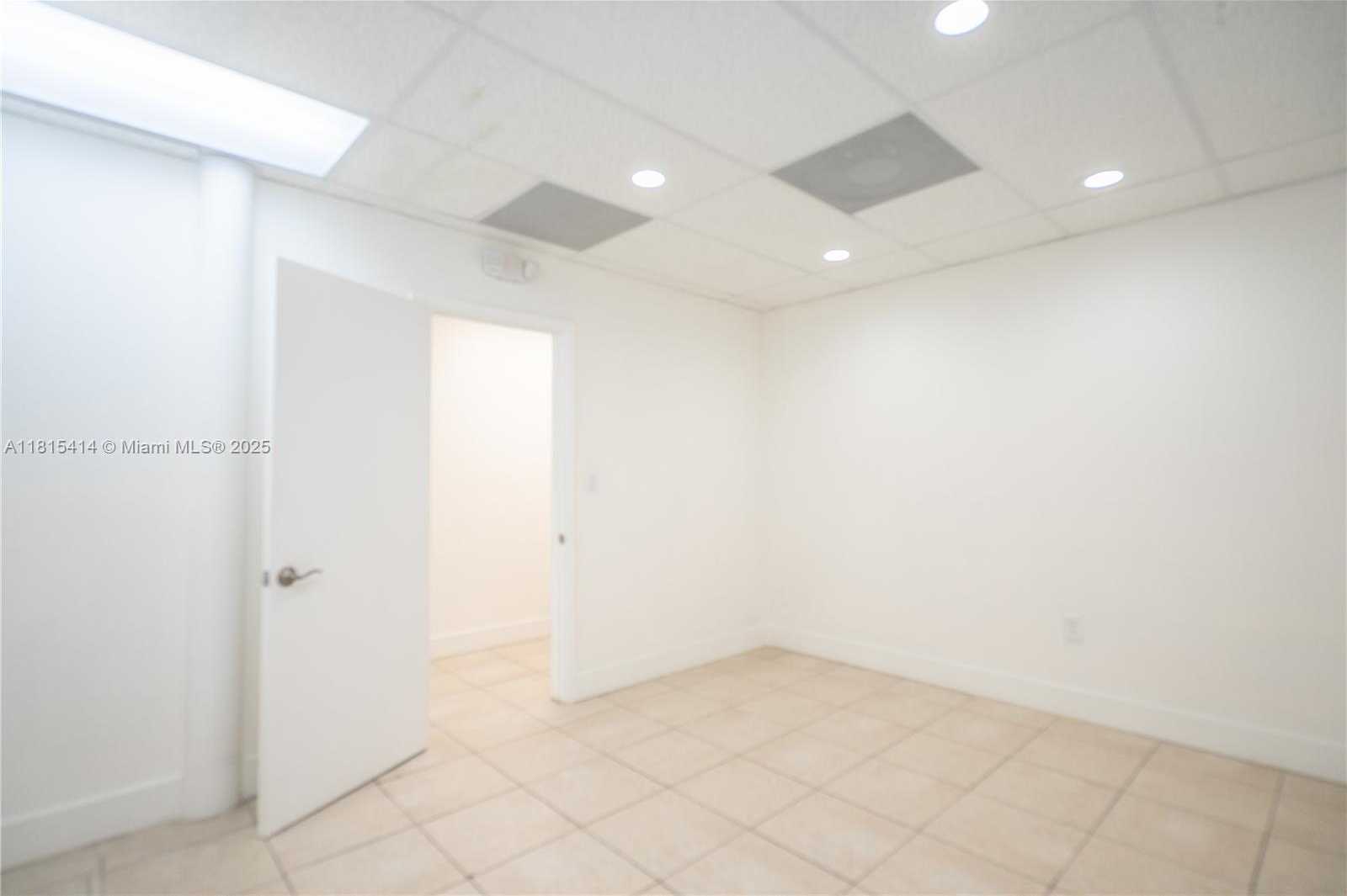 Small Image of 3119 CORAL WAY #3121A, Miami Number 13