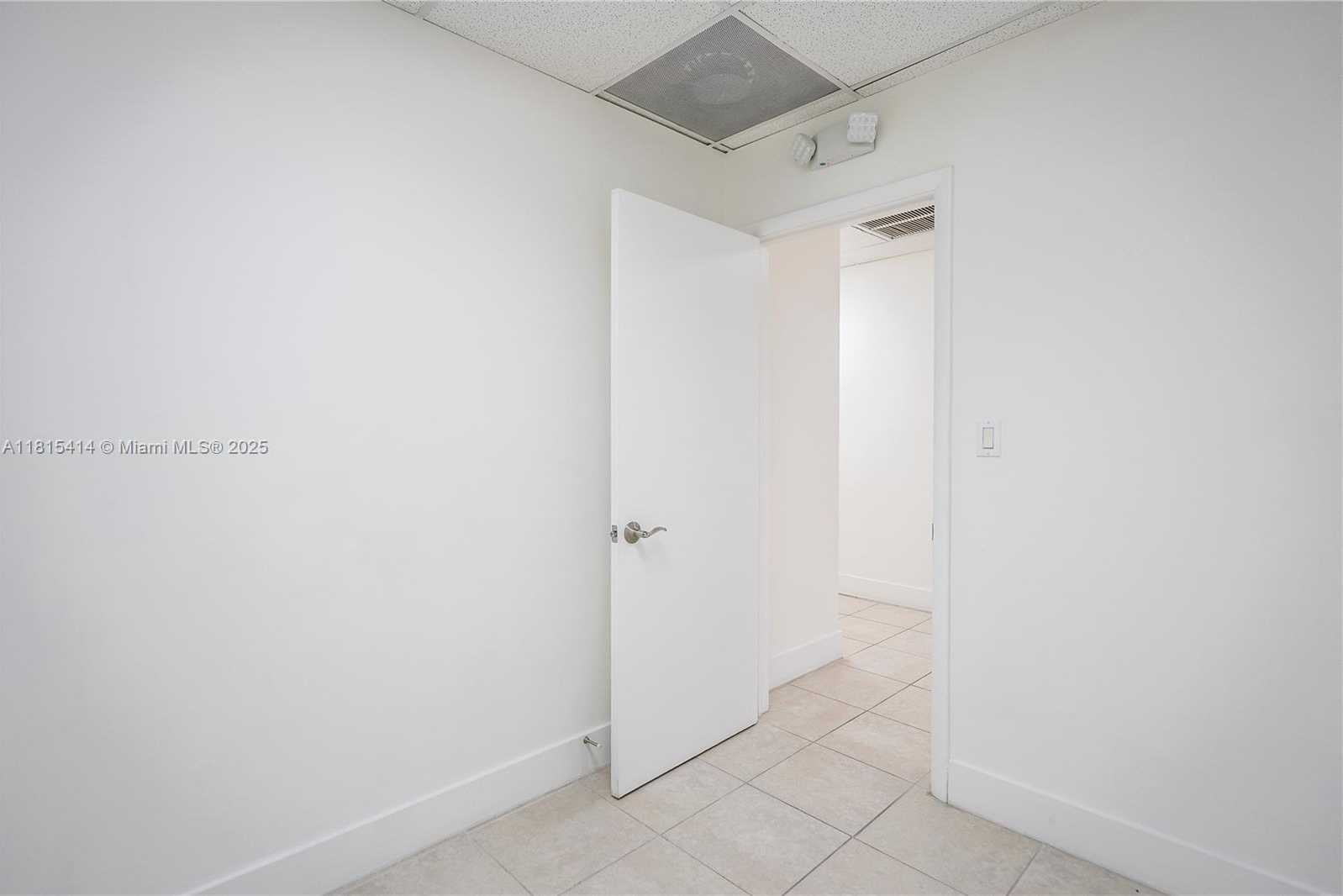 Small Image of 3119 CORAL WAY #3121A, Miami Number 21