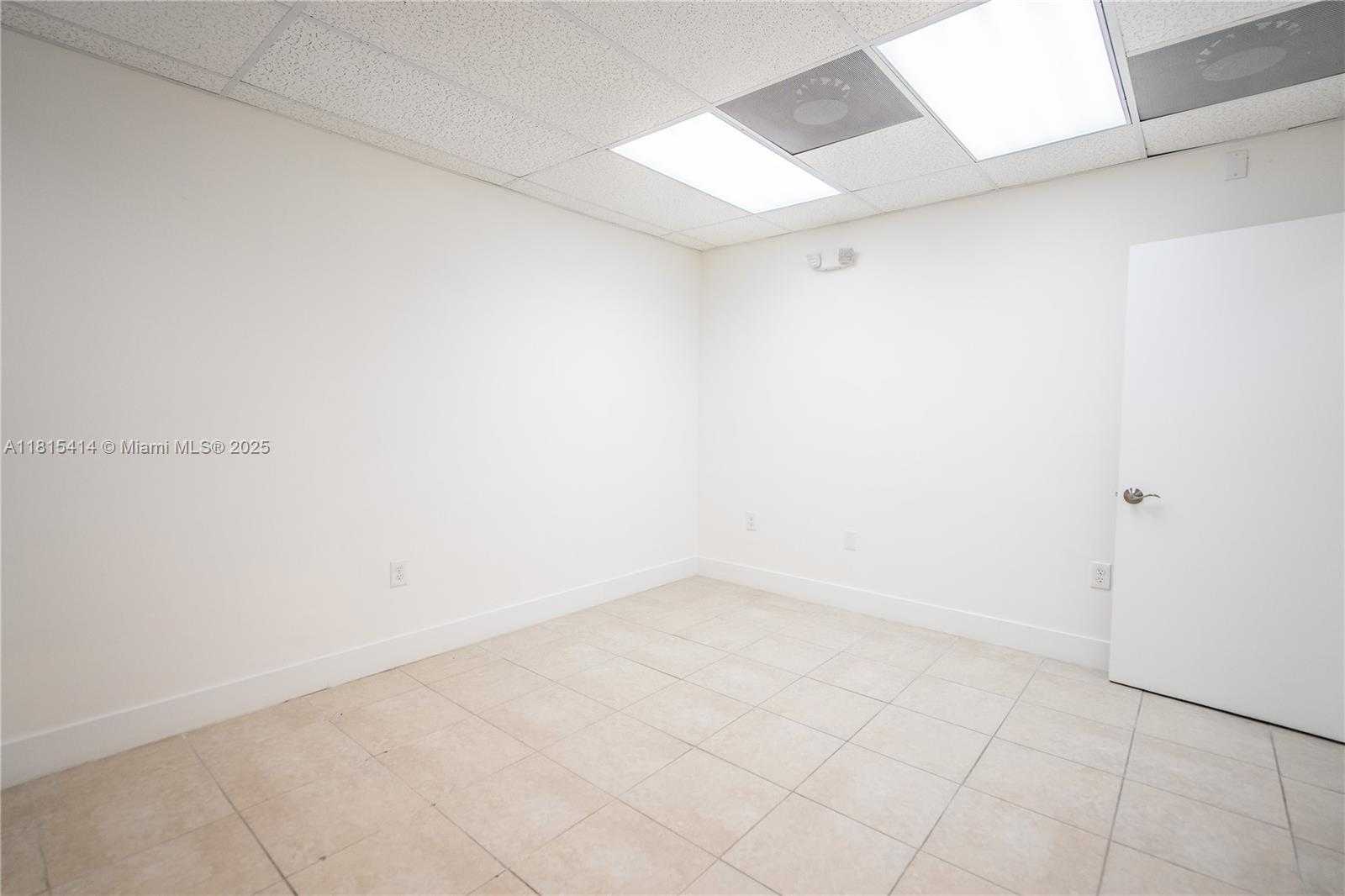 Small Image of 3119 CORAL WAY #3121A, Miami Number 26