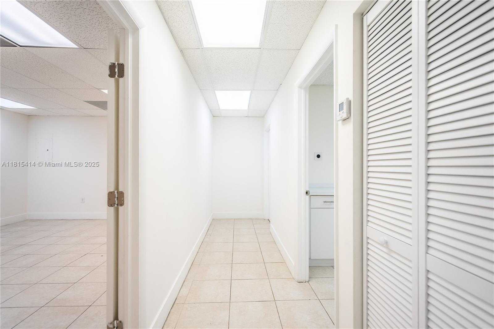 Small Image of 3119 CORAL WAY #3121A, Miami Number 27