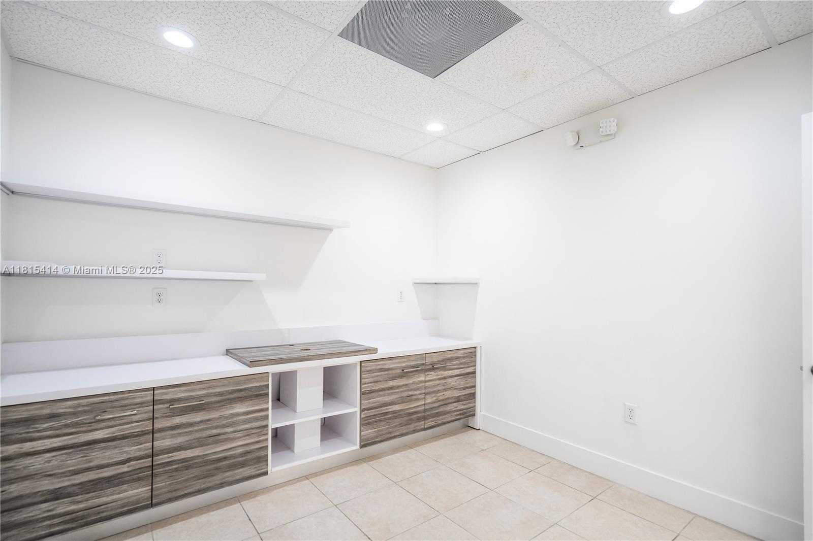 Small Image of 3119 CORAL WAY #3121A, Miami Number 8