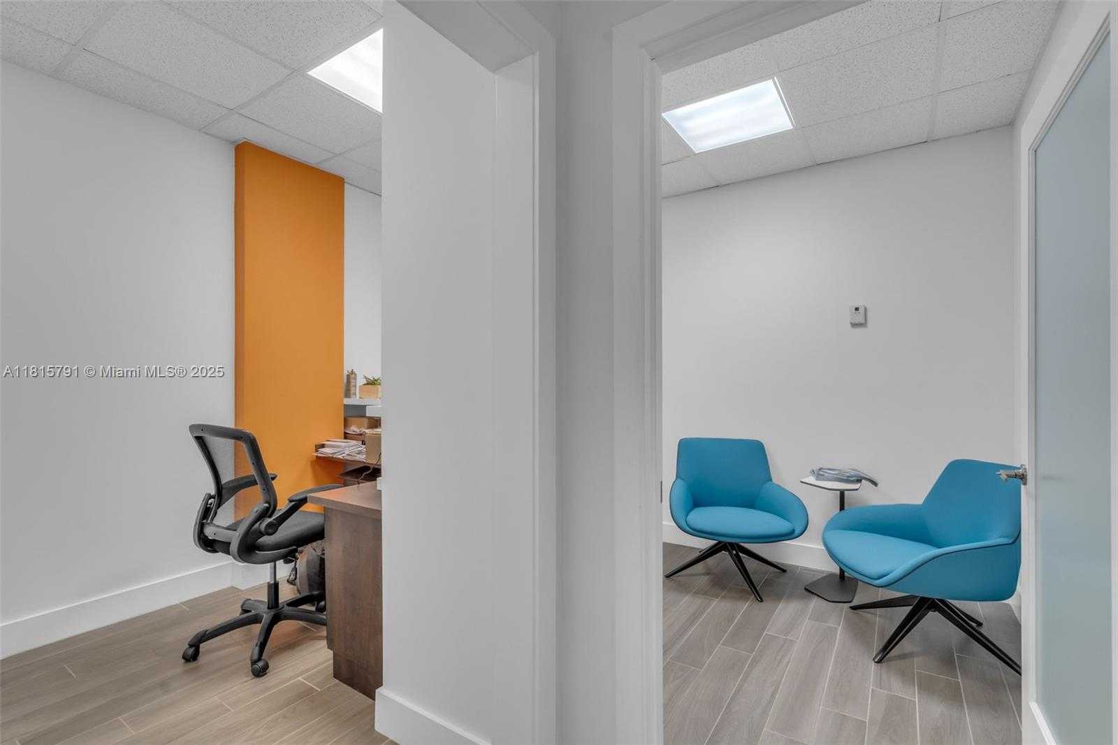 Small Image of 12550 BISCAYNE BLVD #400, North Miami Number 6