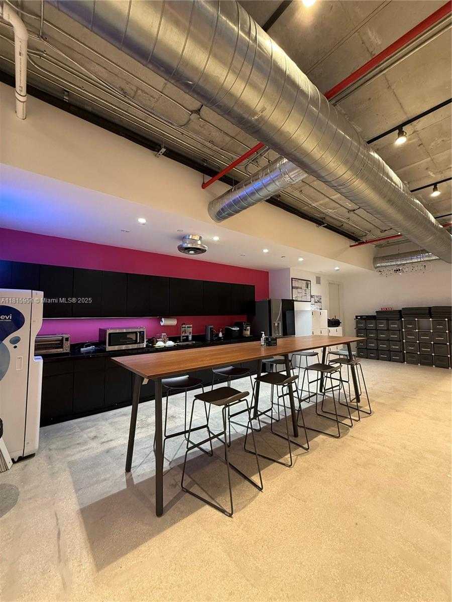Small Image of 218 NORTH WEST 24TH ST #403, Miami Number 4