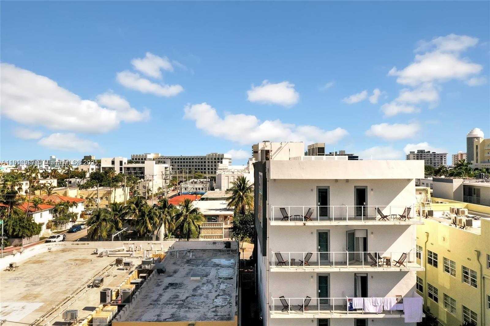 Small Image of 538 MERIDIAN AVE, Miami Beach Number 25