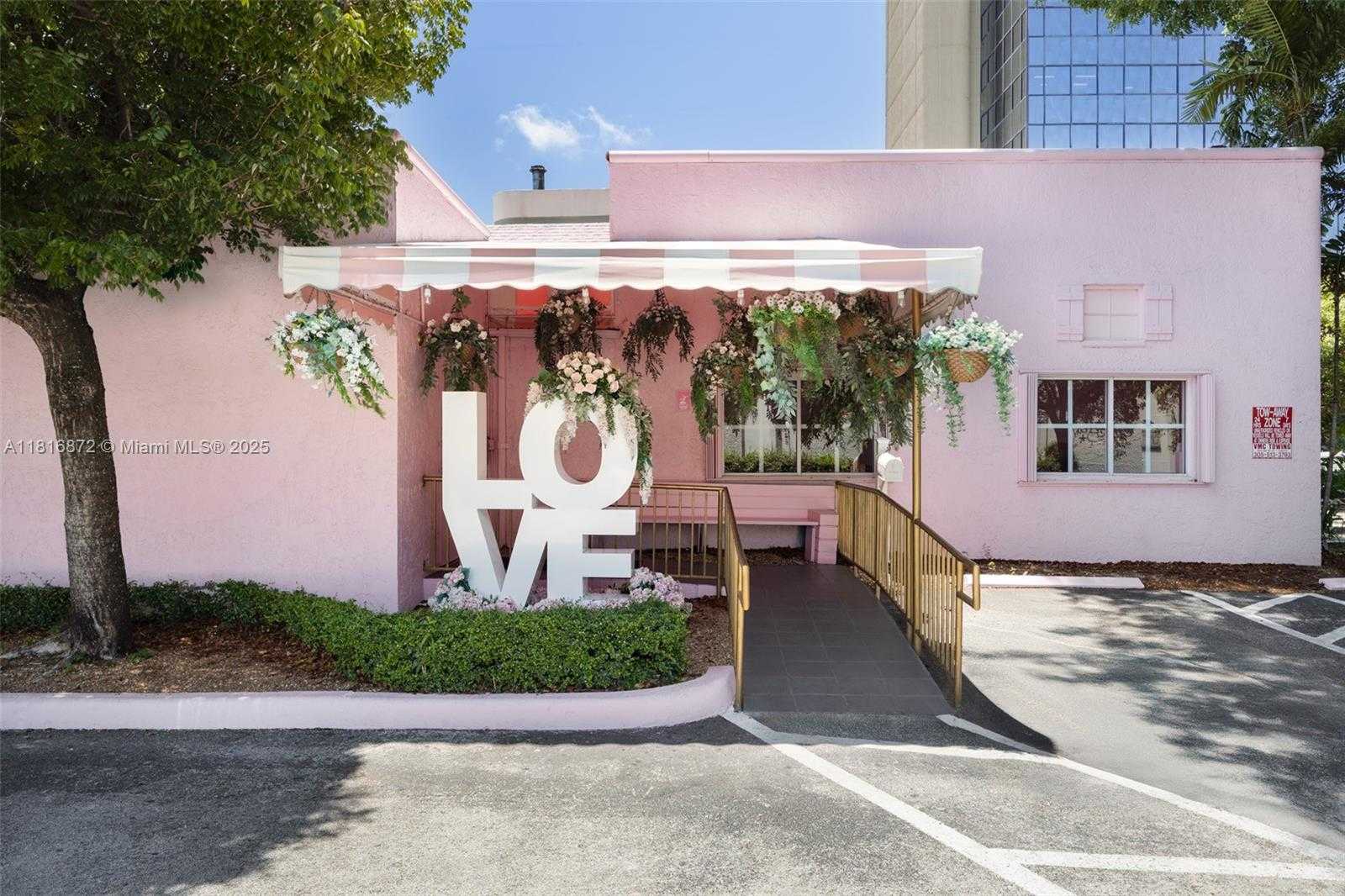 Small Image of 2345 SOUTH WEST 37TH AVE, Miami Number 10
