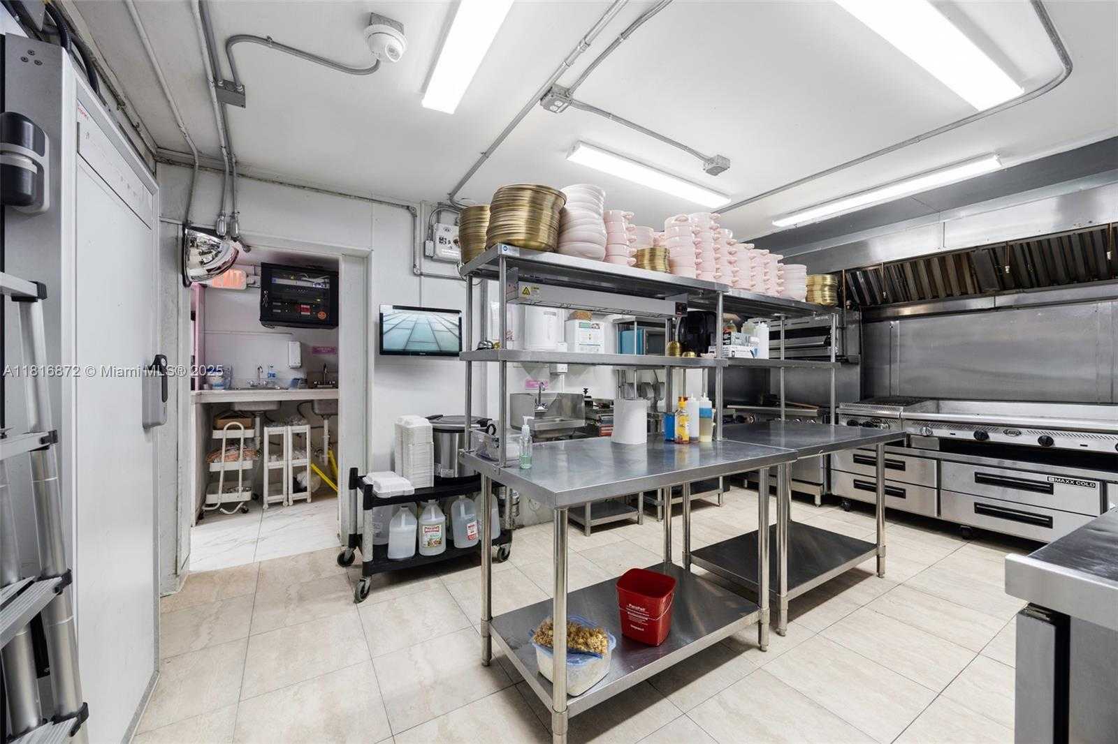Small Image of 2345 SOUTH WEST 37TH AVE, Miami Number 34