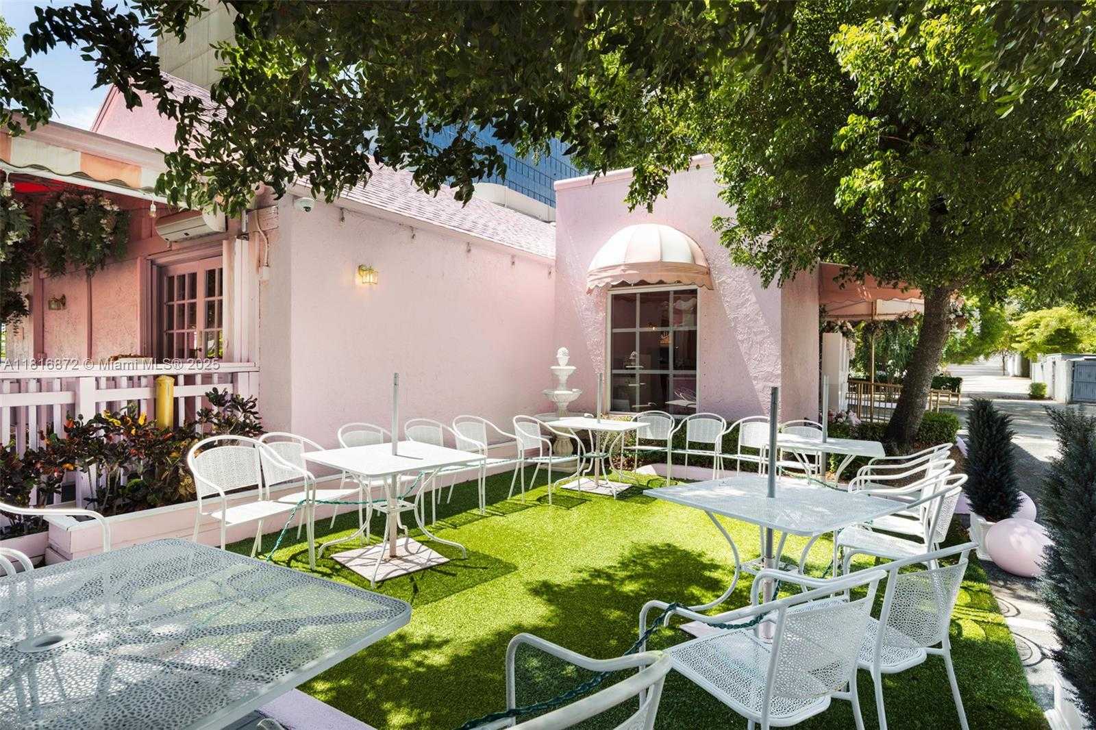 Small Image of 2345 SOUTH WEST 37TH AVE, Miami Number 36