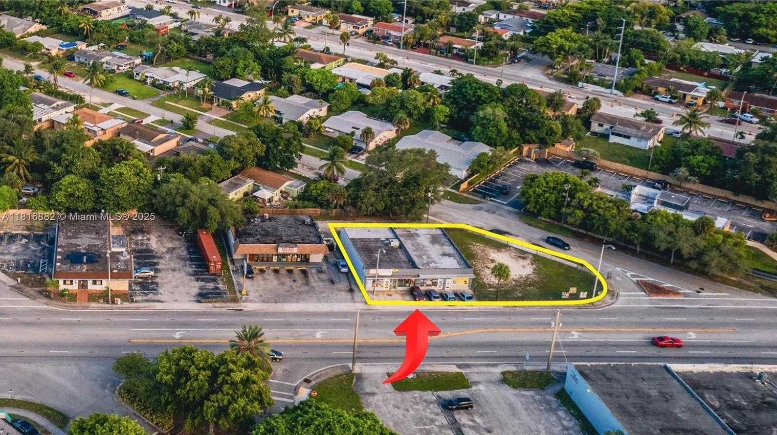 Small Image of 13639 WEST DIXIE HWY ## 13649, North Miami Number 14