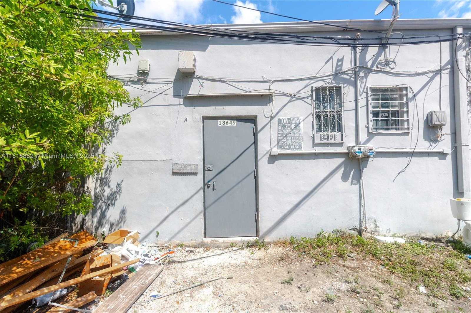 Small Image of 13639 WEST DIXIE HWY ## 13649, North Miami Number 9