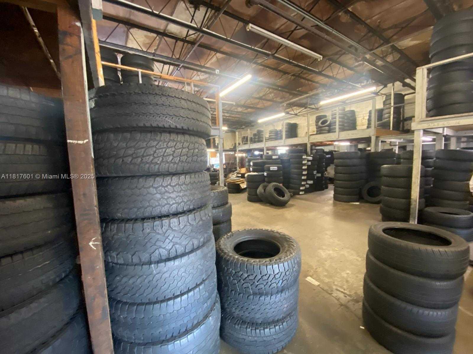 Small Image of 900 25TH ST, West Palm Beach Number 13