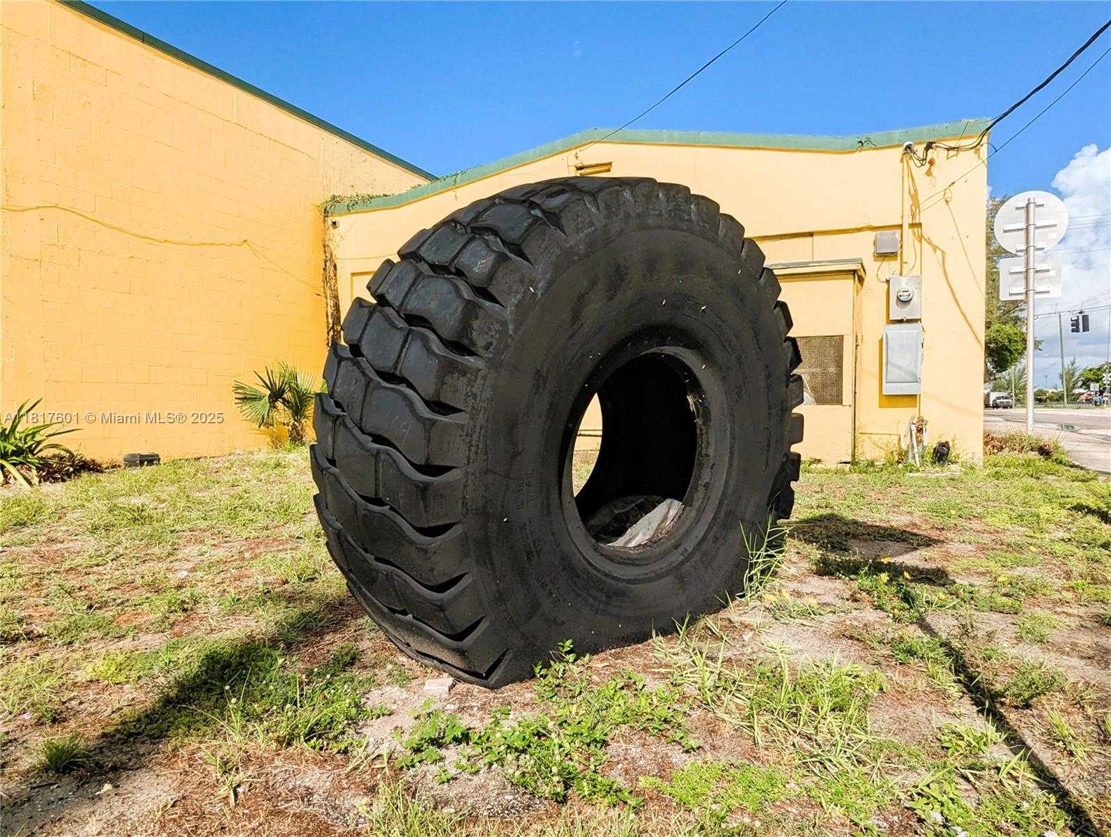 Small Image of 900 25TH ST, West Palm Beach Number 7