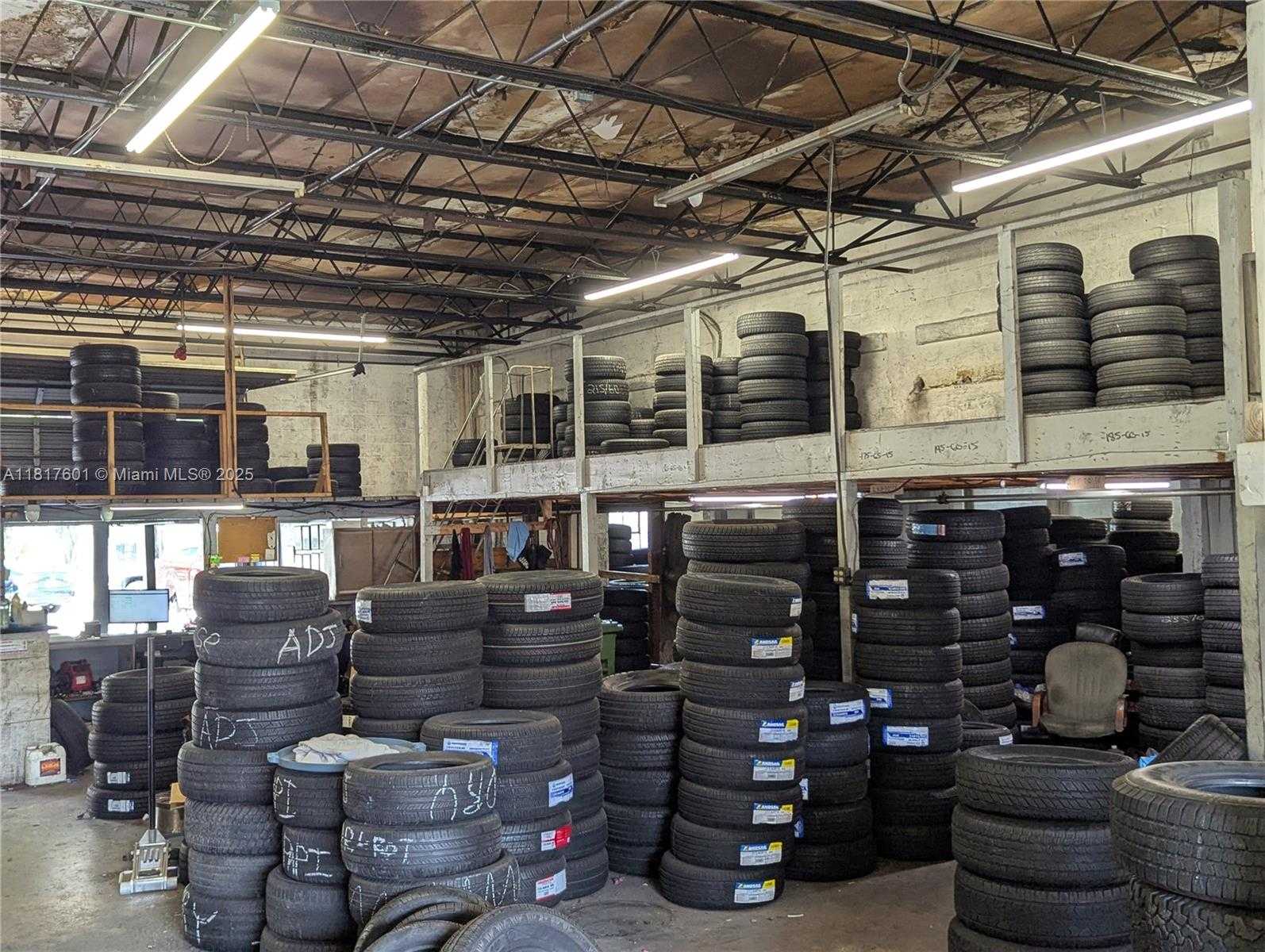 Small Image of 900 25TH ST, West Palm Beach Number 8