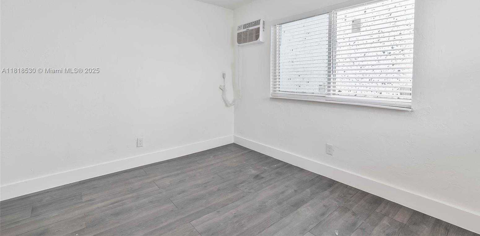 Small Image of 212 NORTH WEST 15TH ST, Miami Number 15