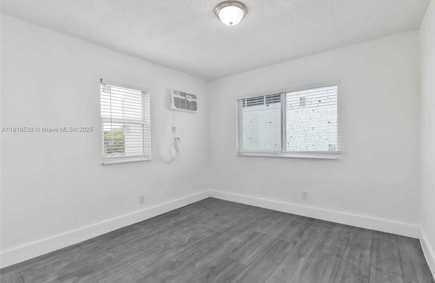 Small Image of 212 NORTH WEST 15TH ST, Miami Number 18