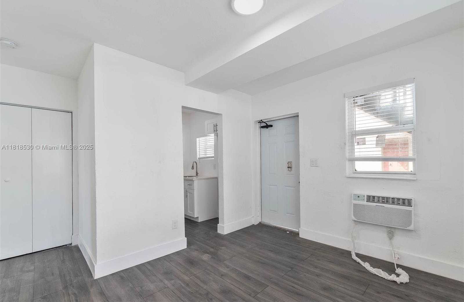 Small Image of 212 NORTH WEST 15TH ST, Miami Number 35