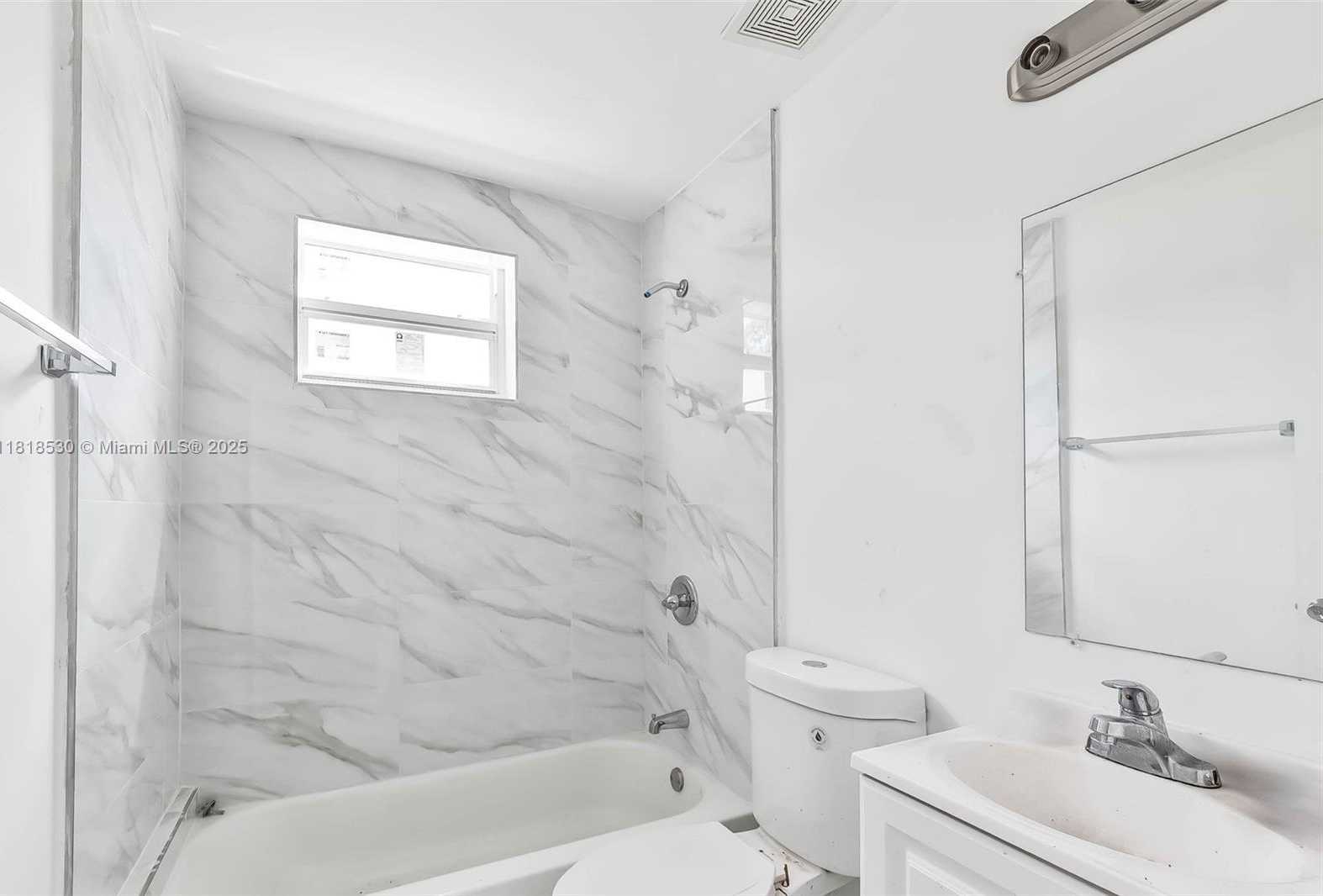 Small Image of 212 NORTH WEST 15TH ST, Miami Number 36